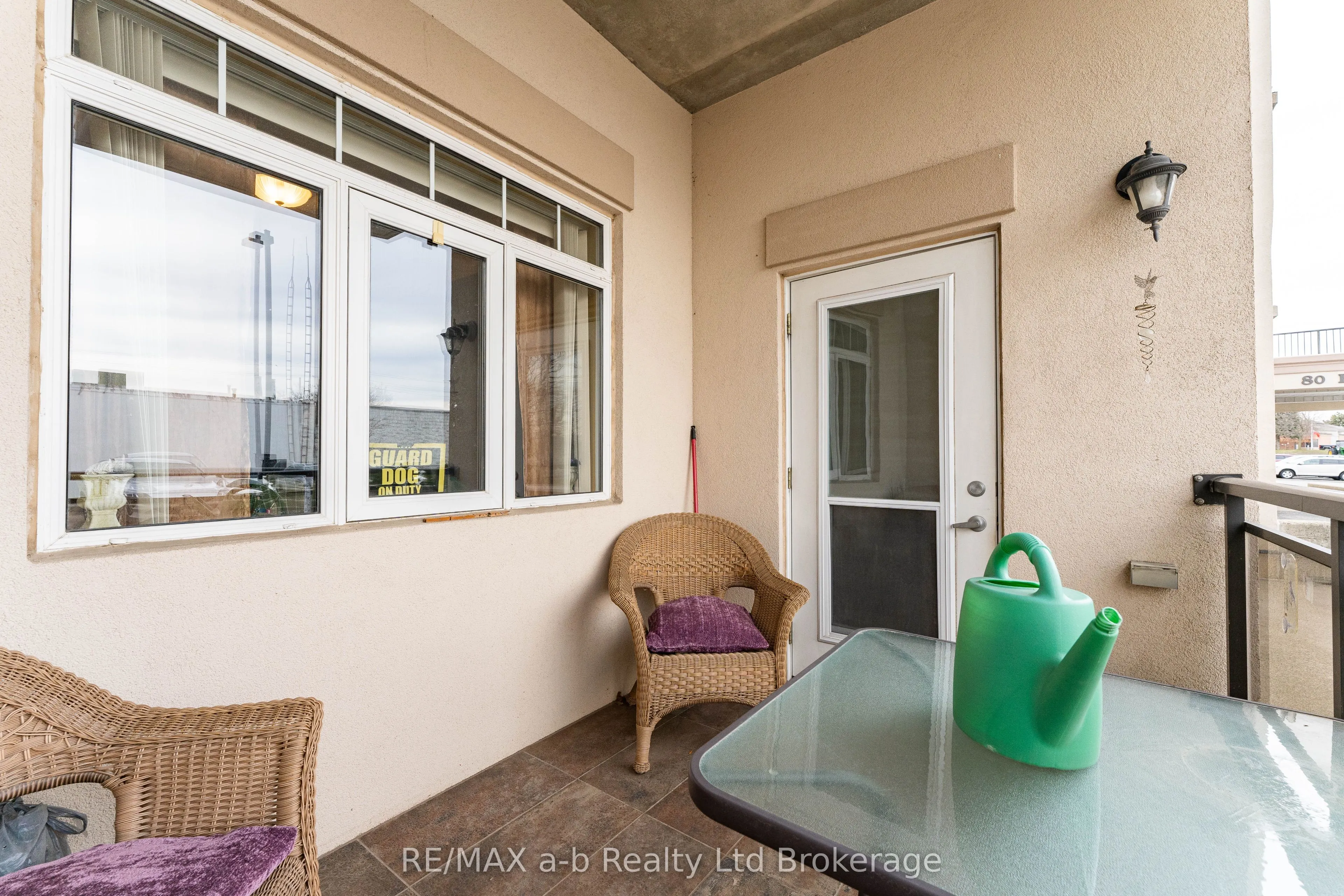 80 BRIDGE Street E, #101