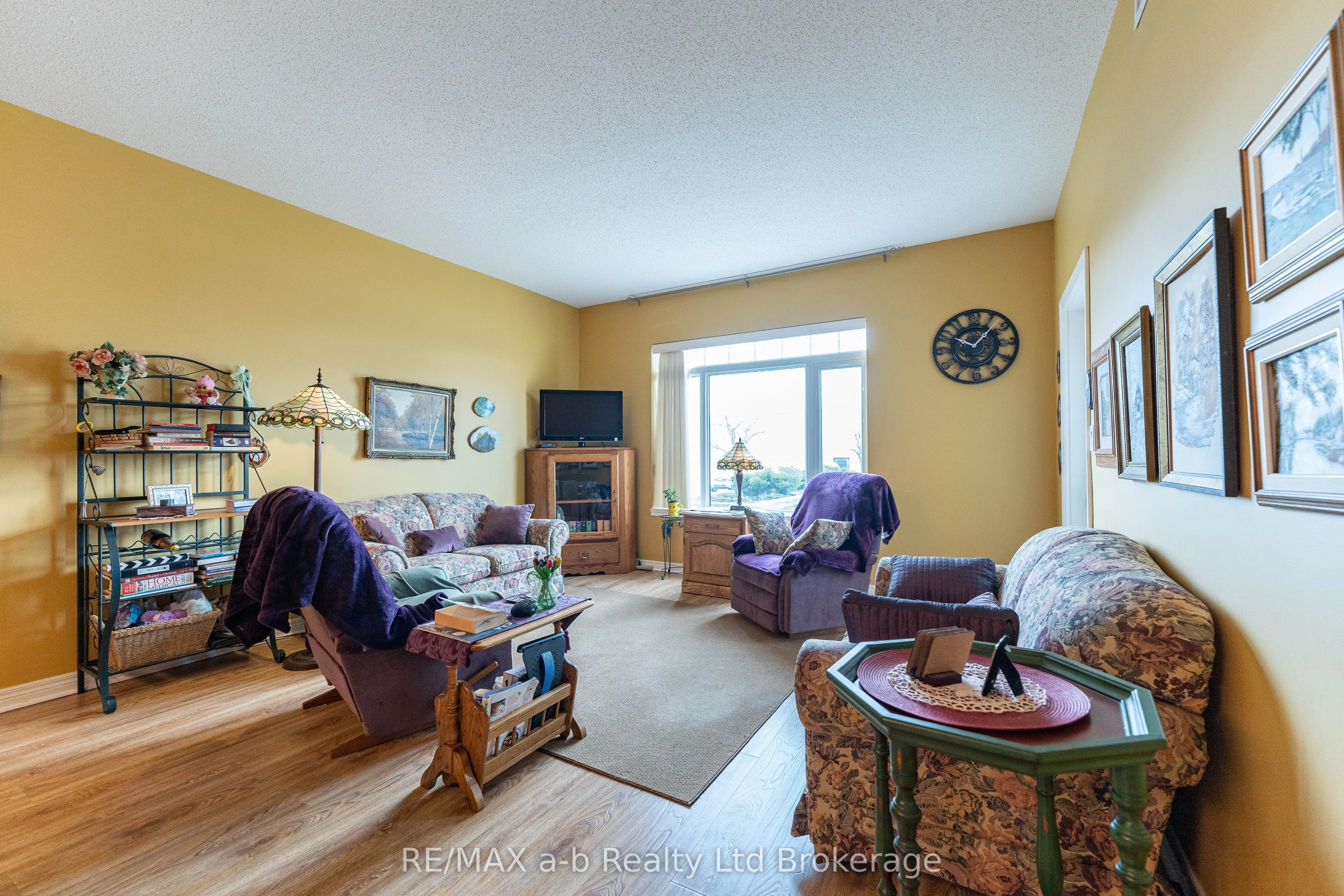 80 BRIDGE Street E, #101