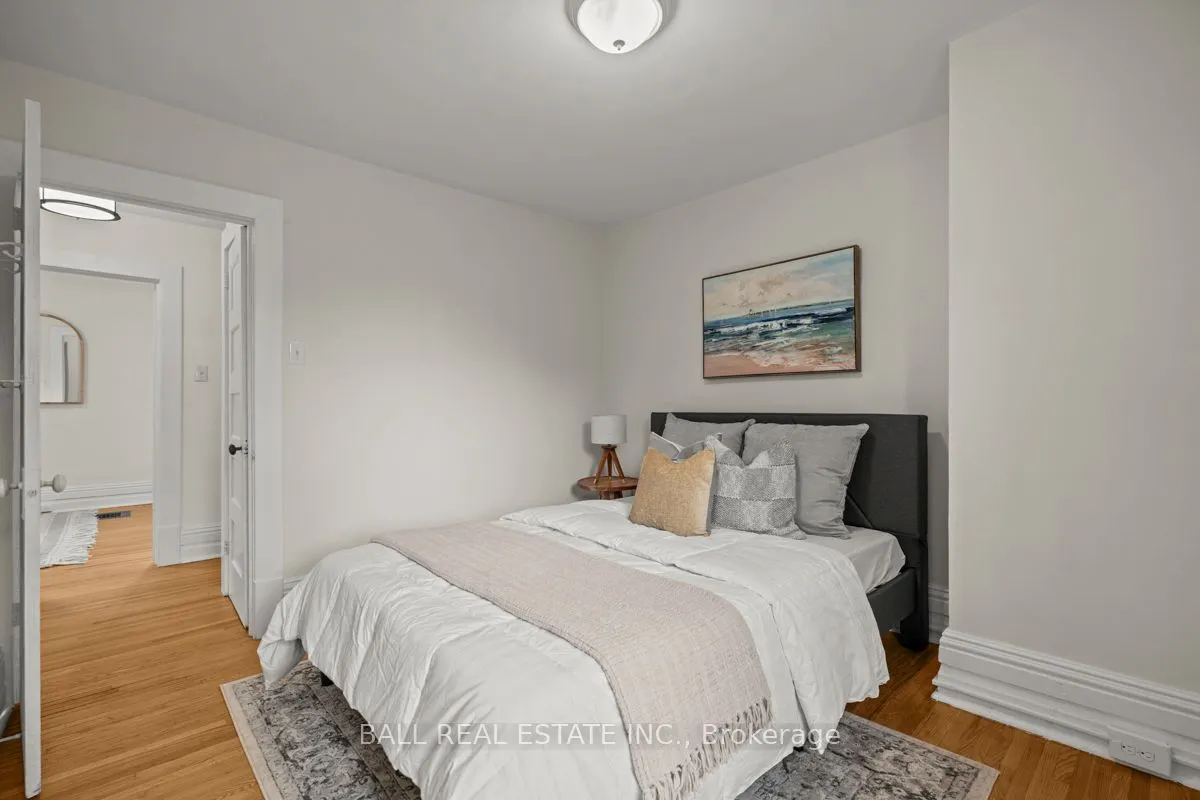 597 Gilmour Street