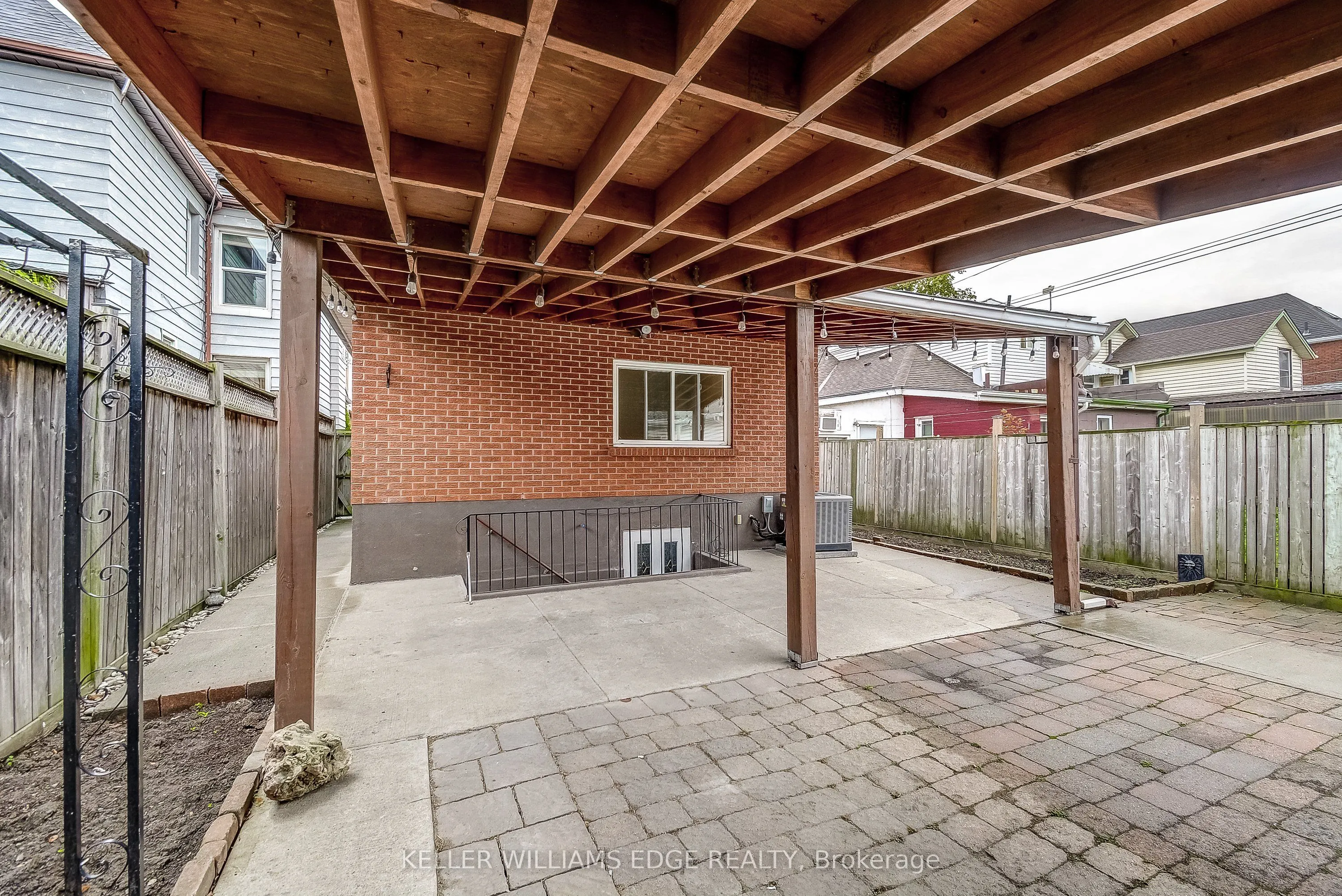 235 Emerald Street N