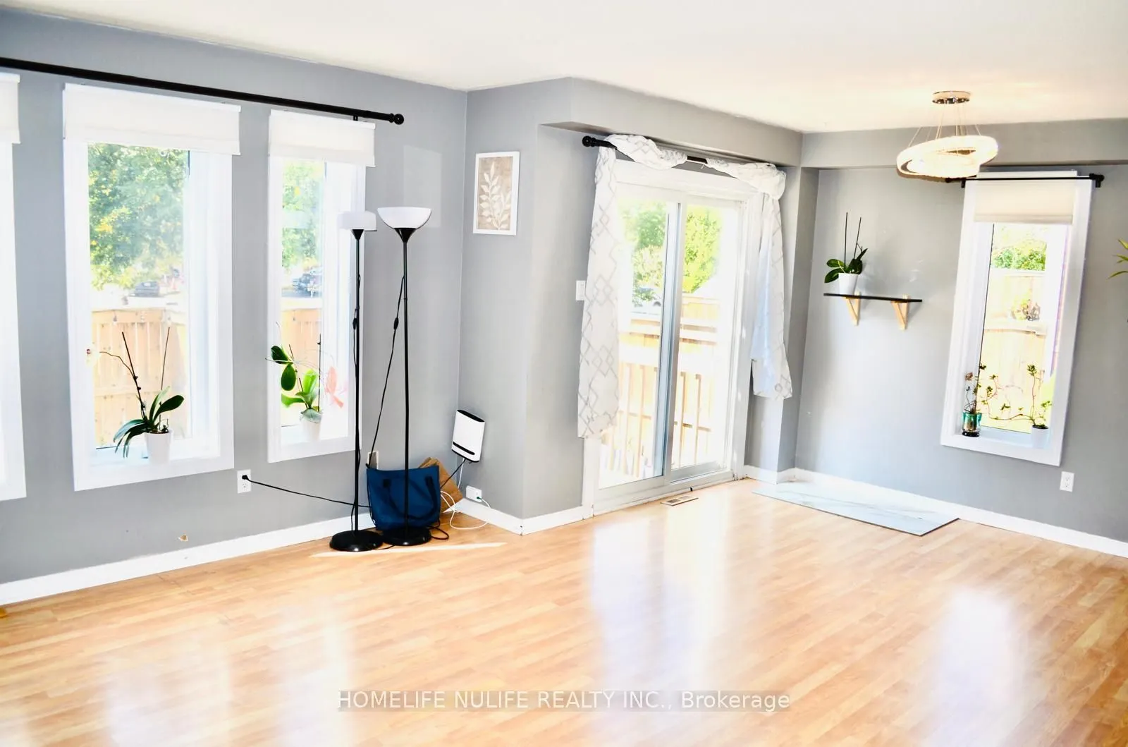 114 Fellowes Crescent