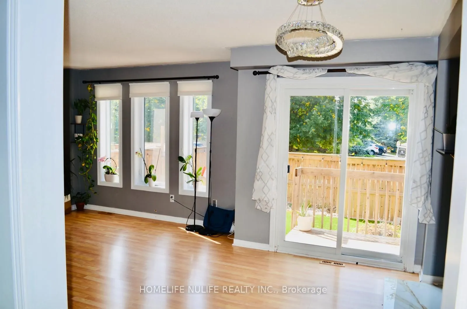 114 Fellowes Crescent