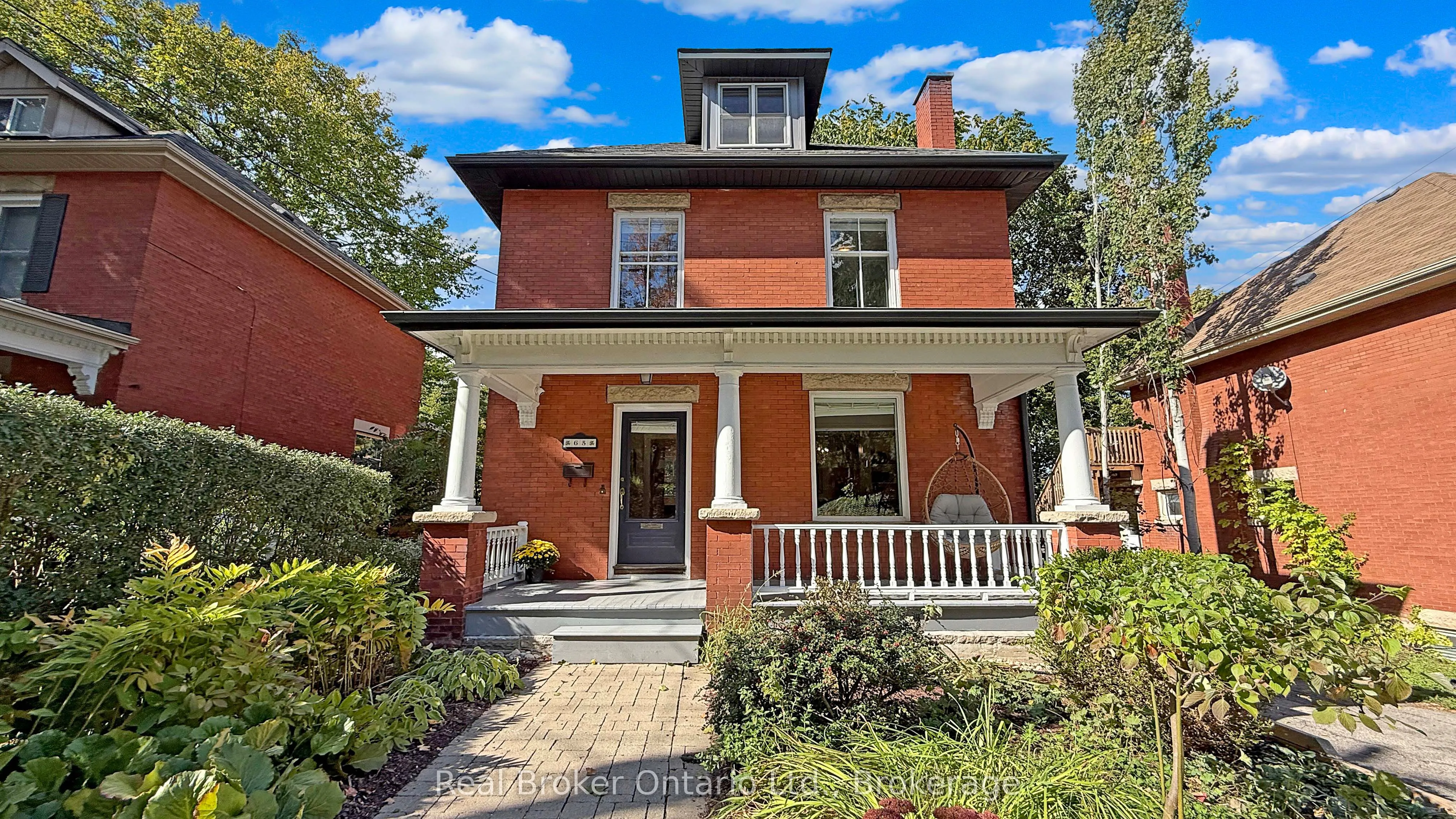 65 FORBES Avenue