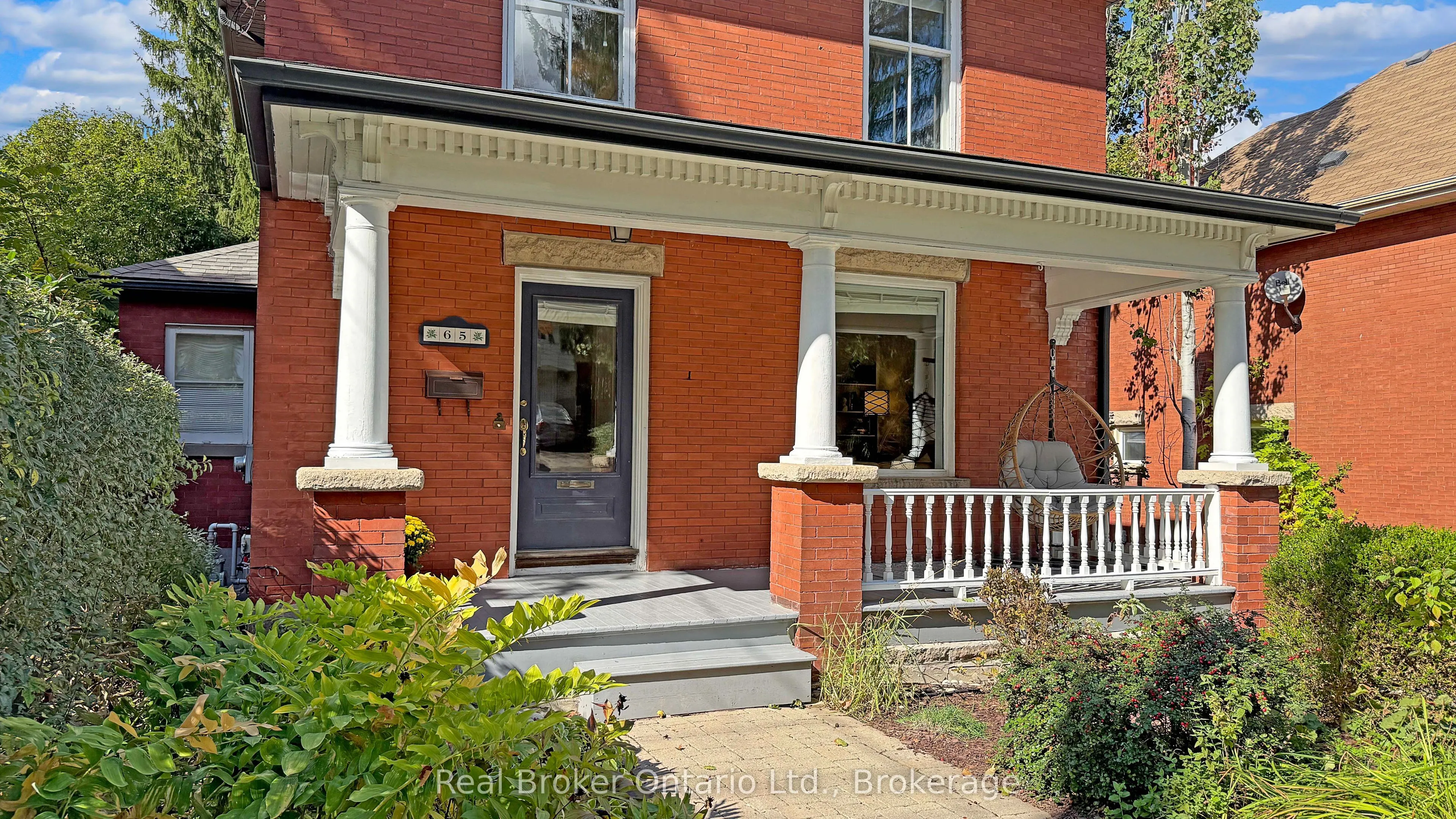 65 FORBES Avenue