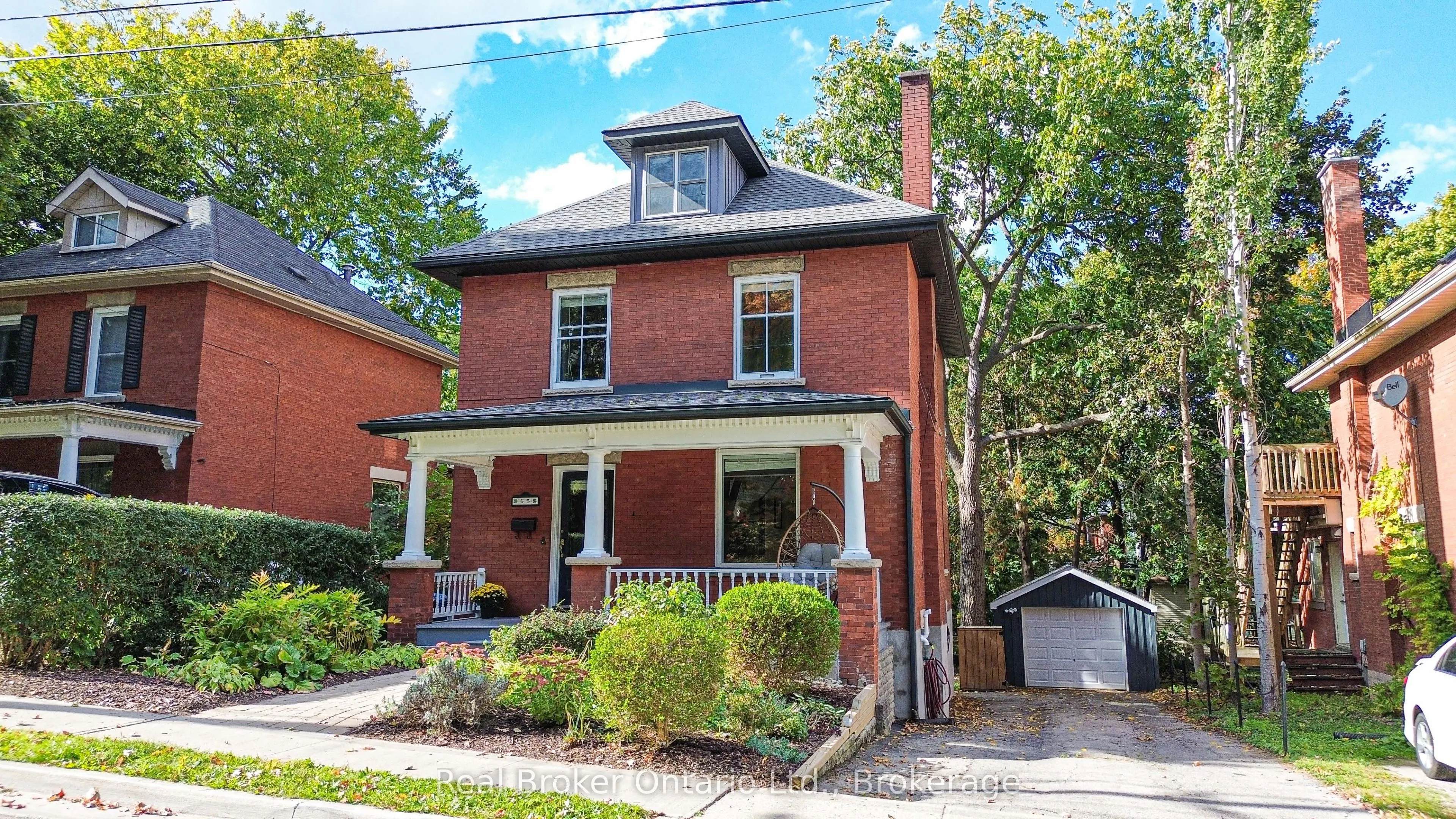 65 FORBES Avenue