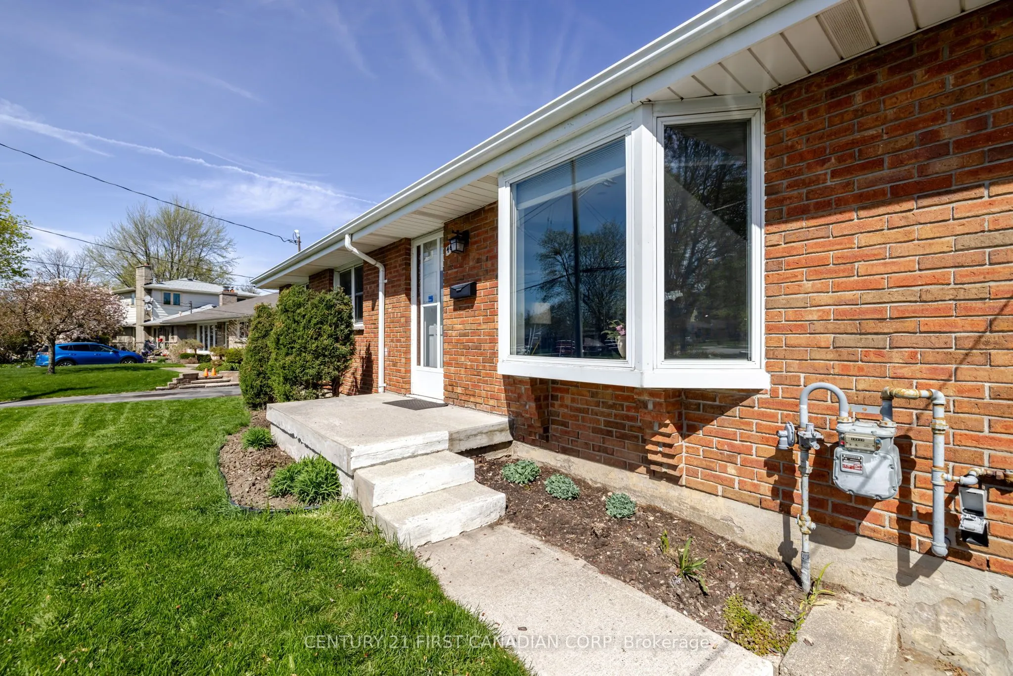 460 Beachwood Avenue