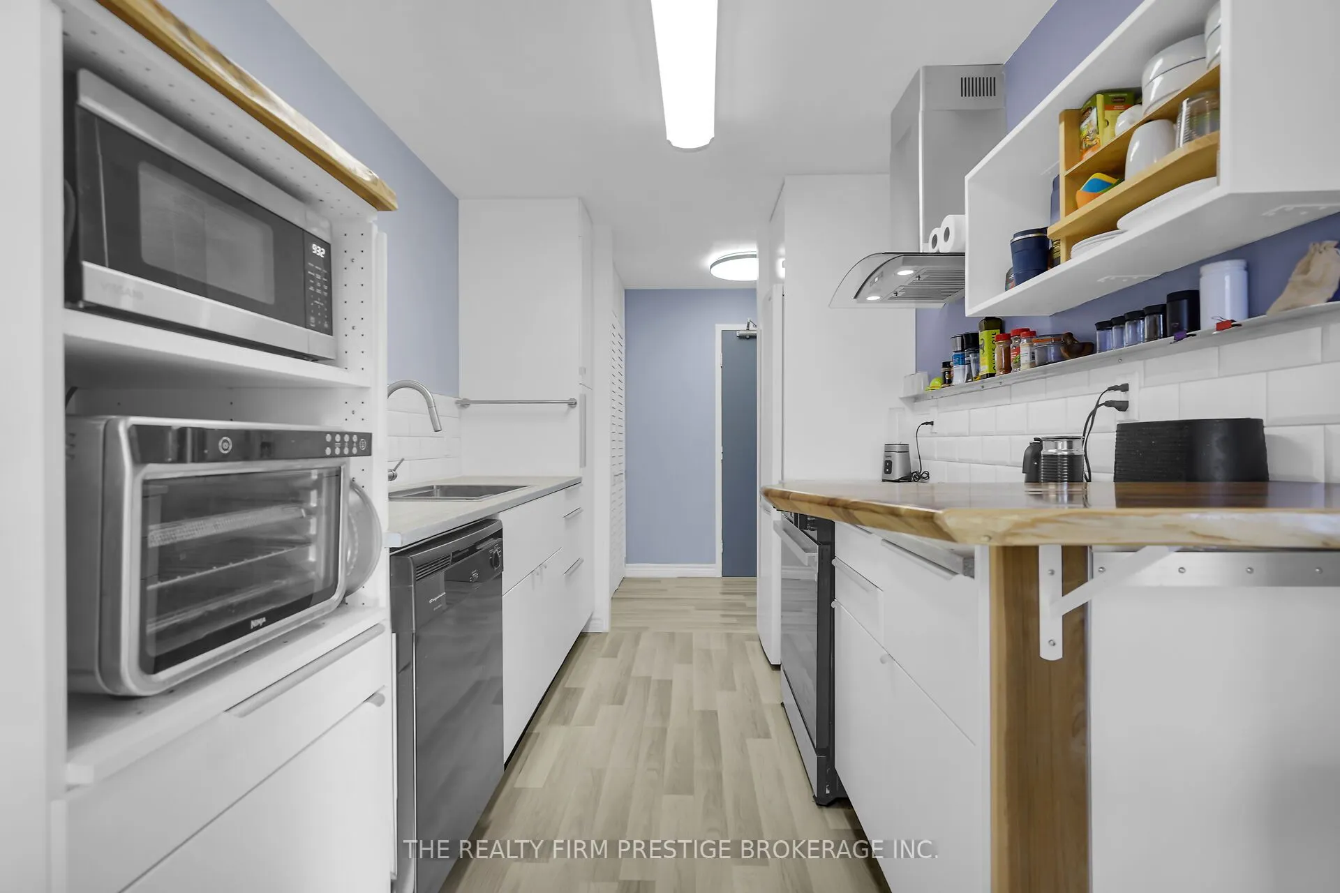 931 Wonderland Road S, #508