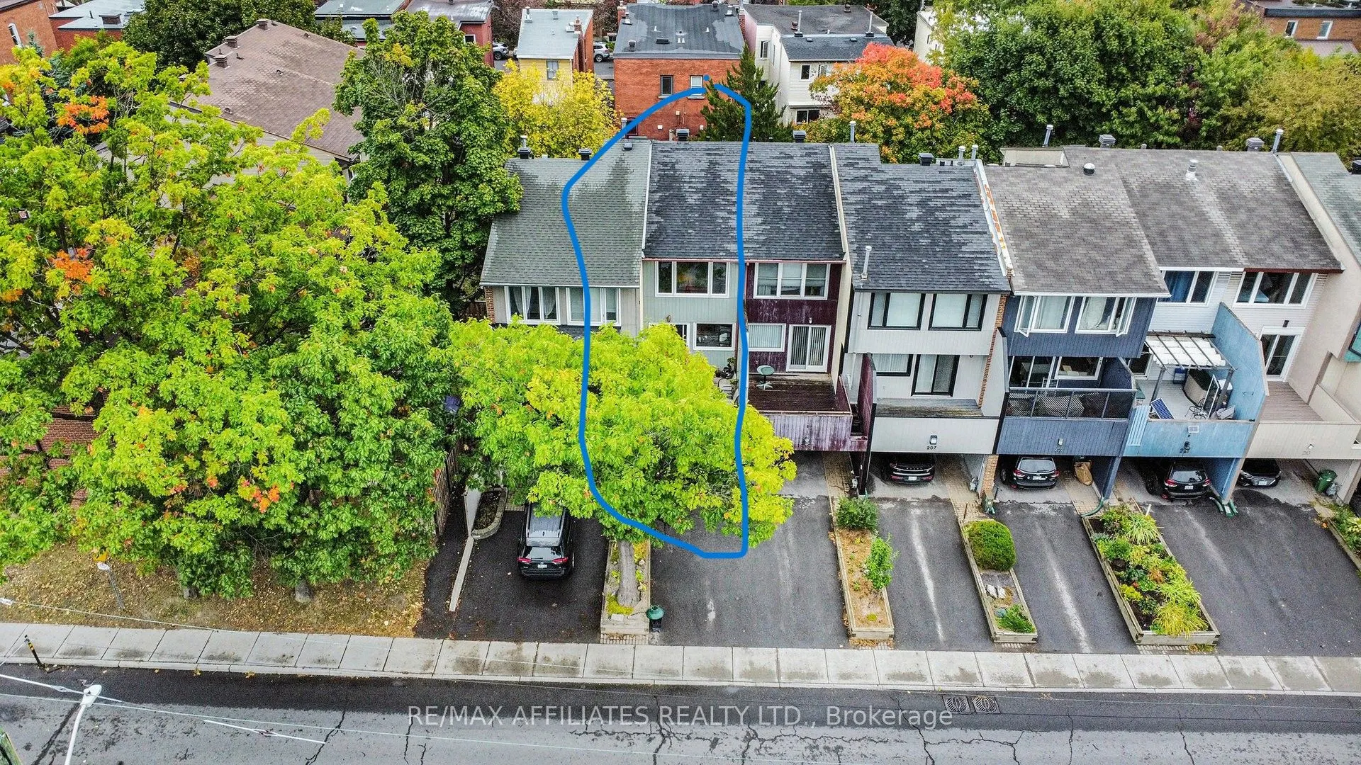 203 Booth Street