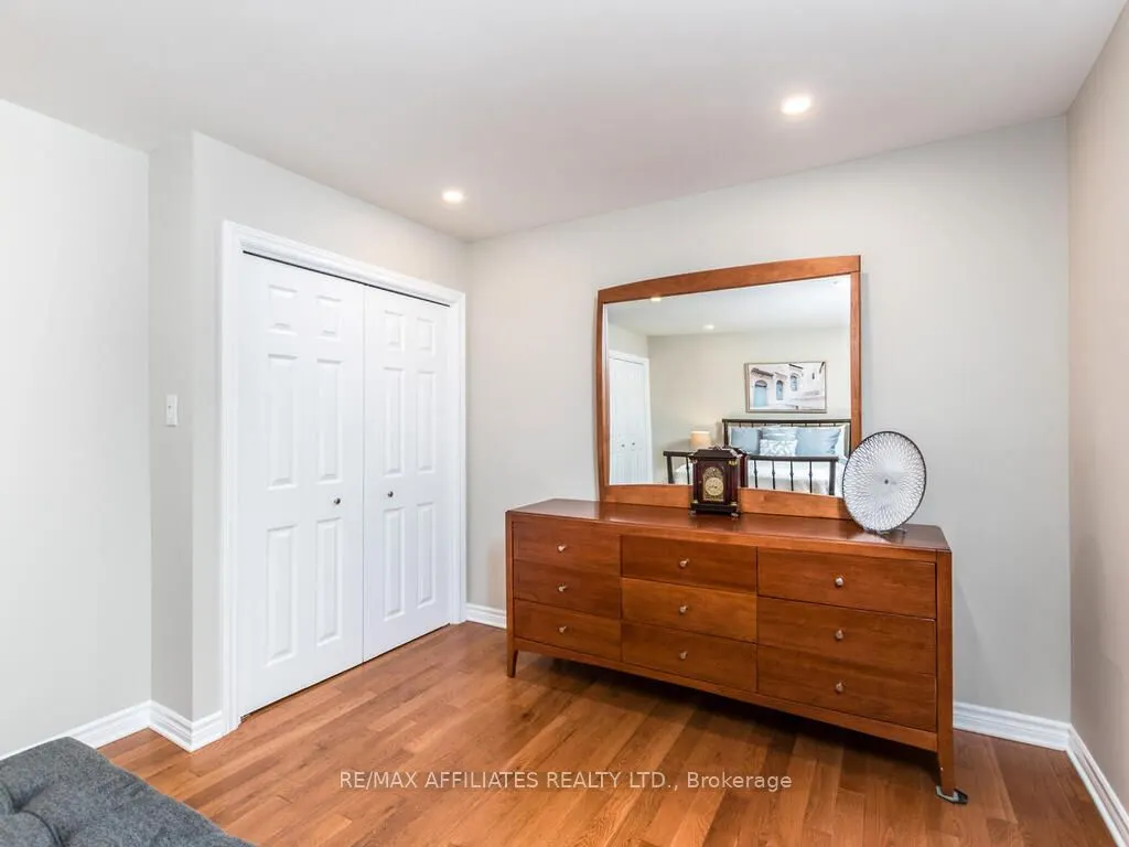 203 Booth Street