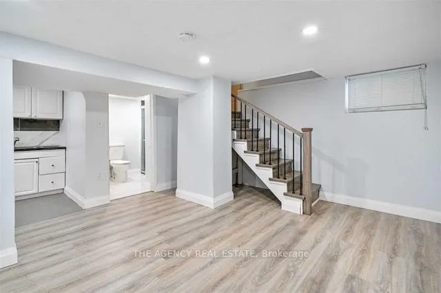 452 Niagara Street
