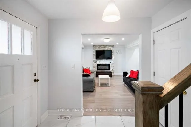 452 Niagara Street