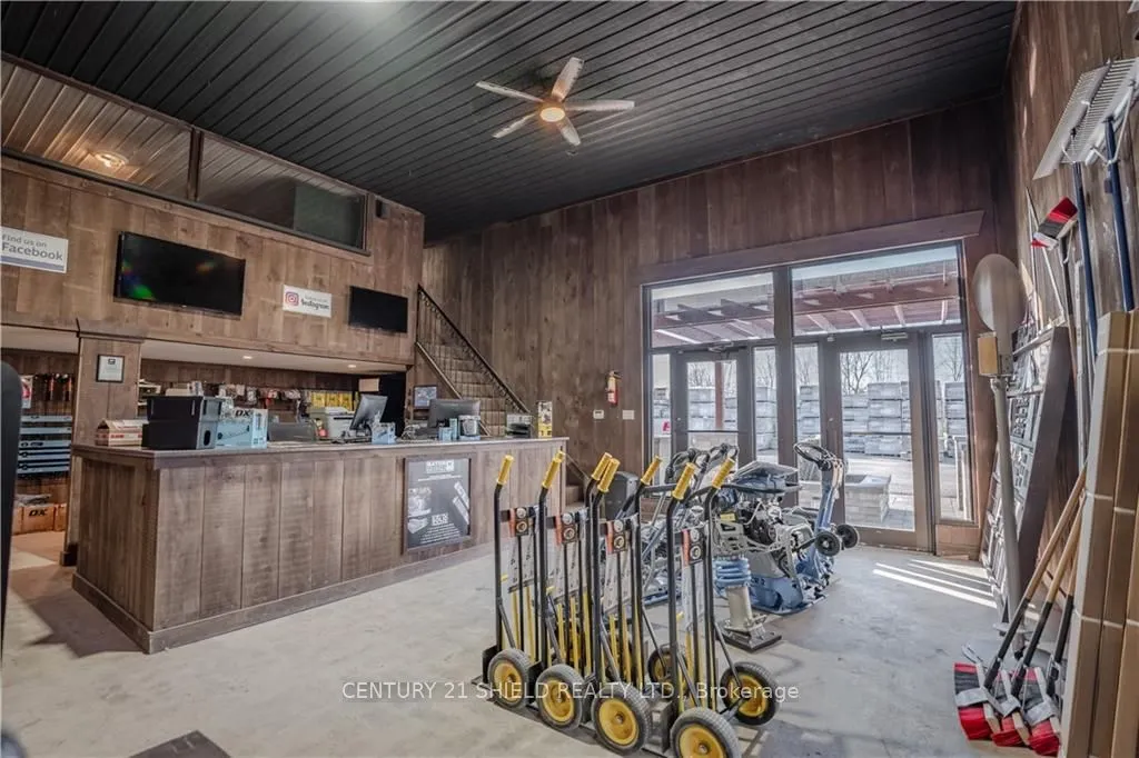 1420 BOUNDARY Road