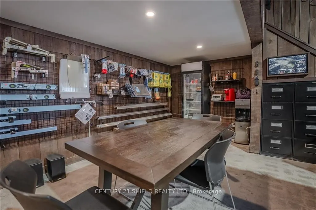 1420 BOUNDARY Road
