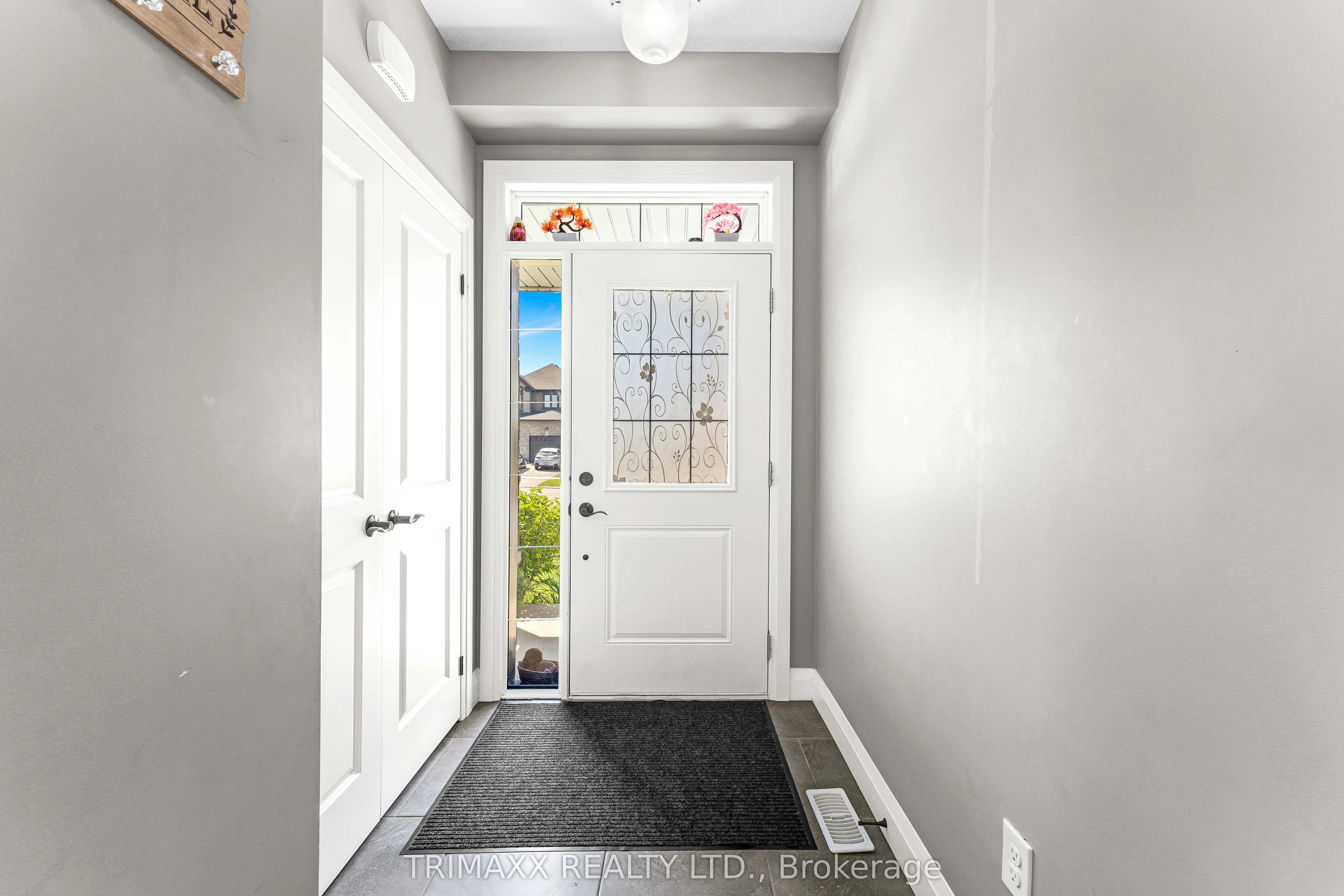 103 Links Crescent