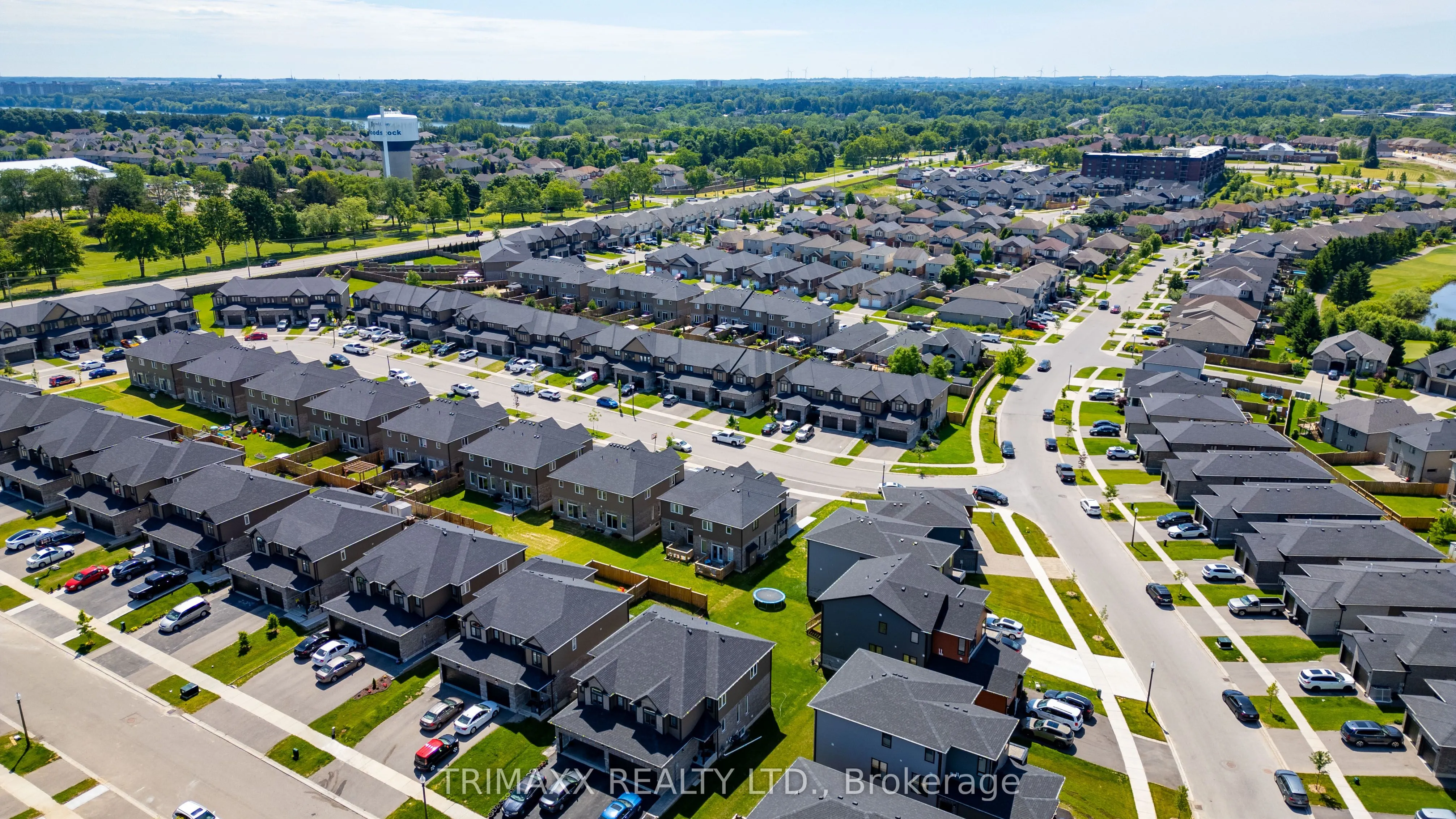 103 Links Crescent