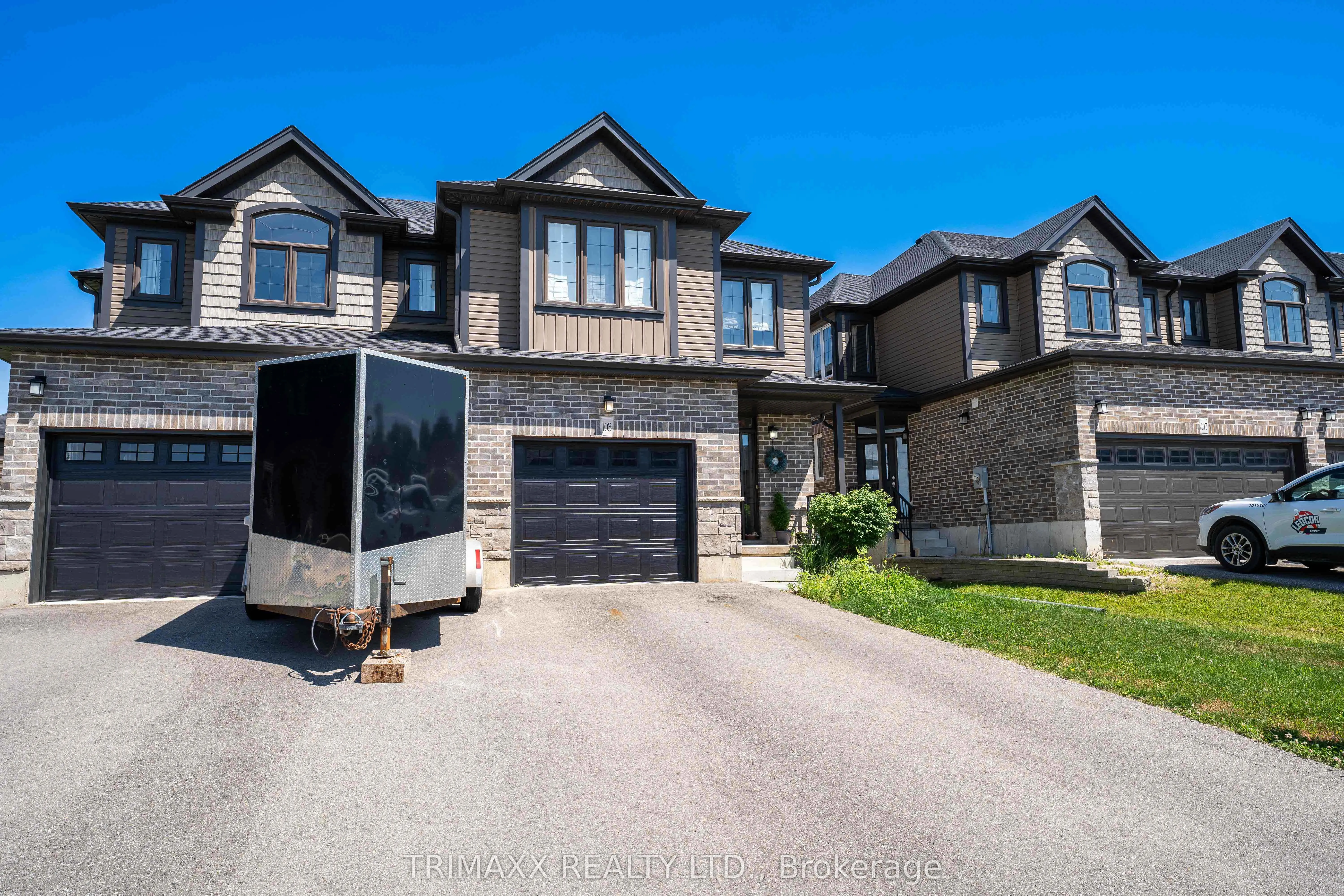 103 Links Crescent