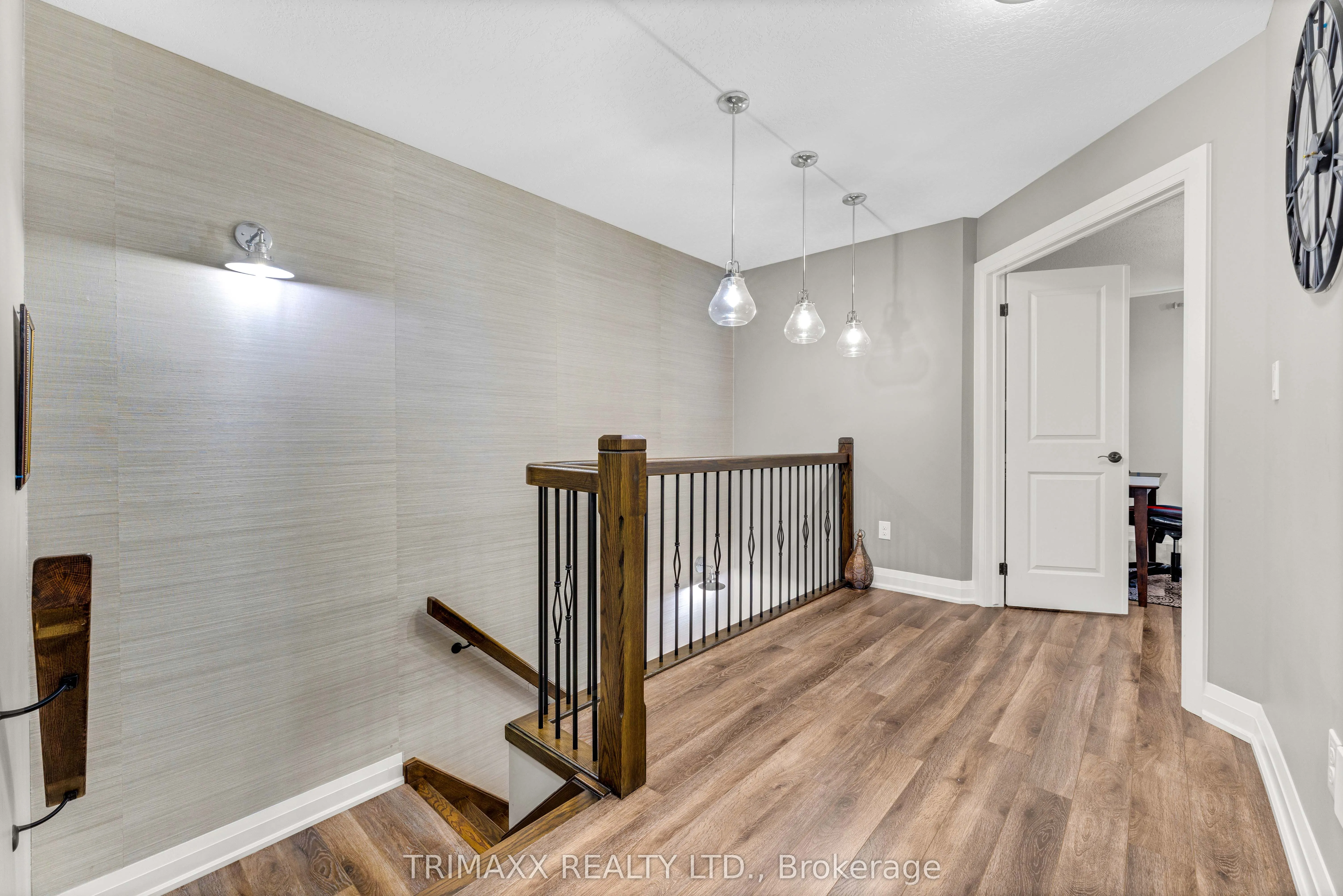 103 Links Crescent