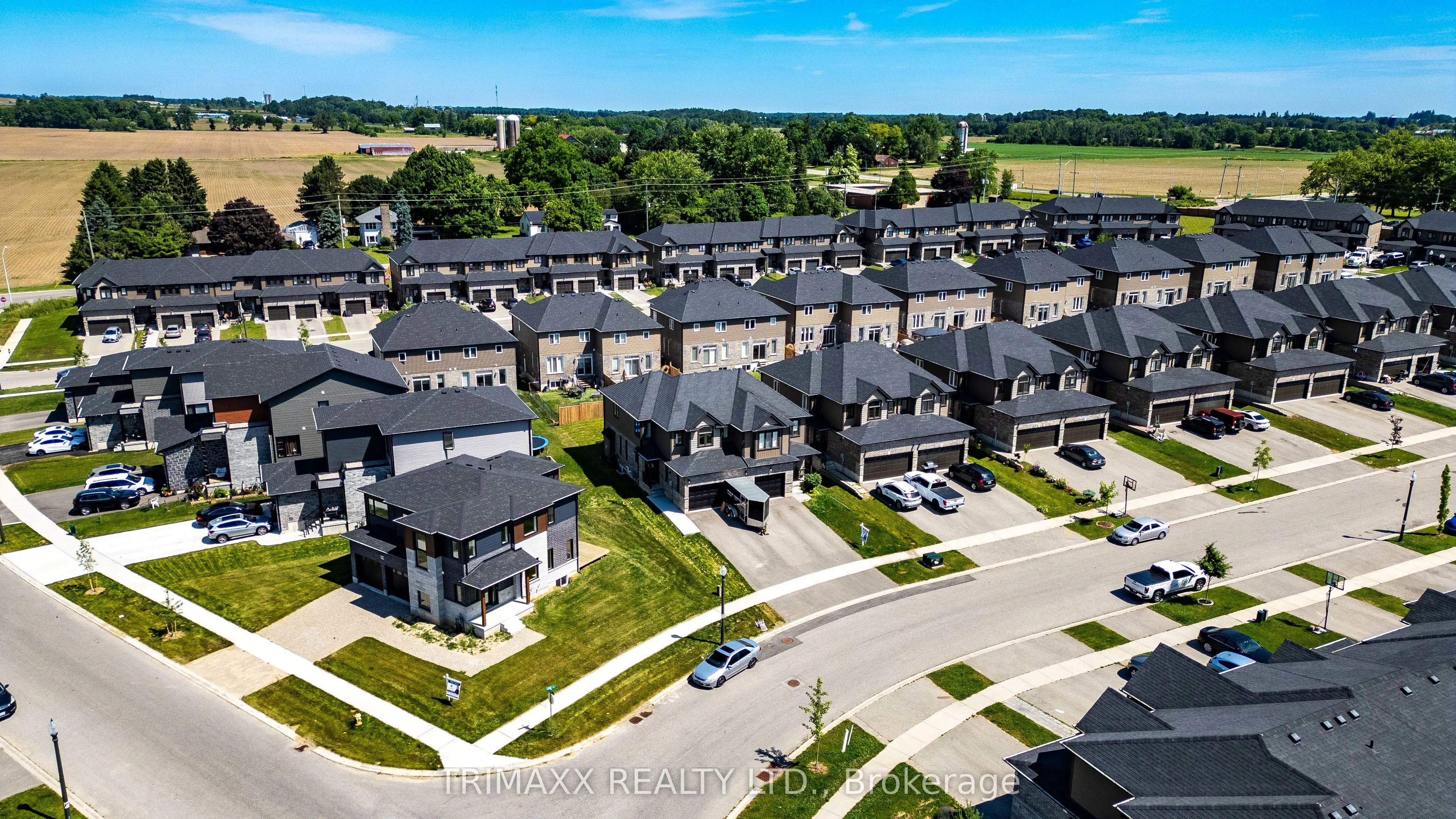 103 Links Crescent