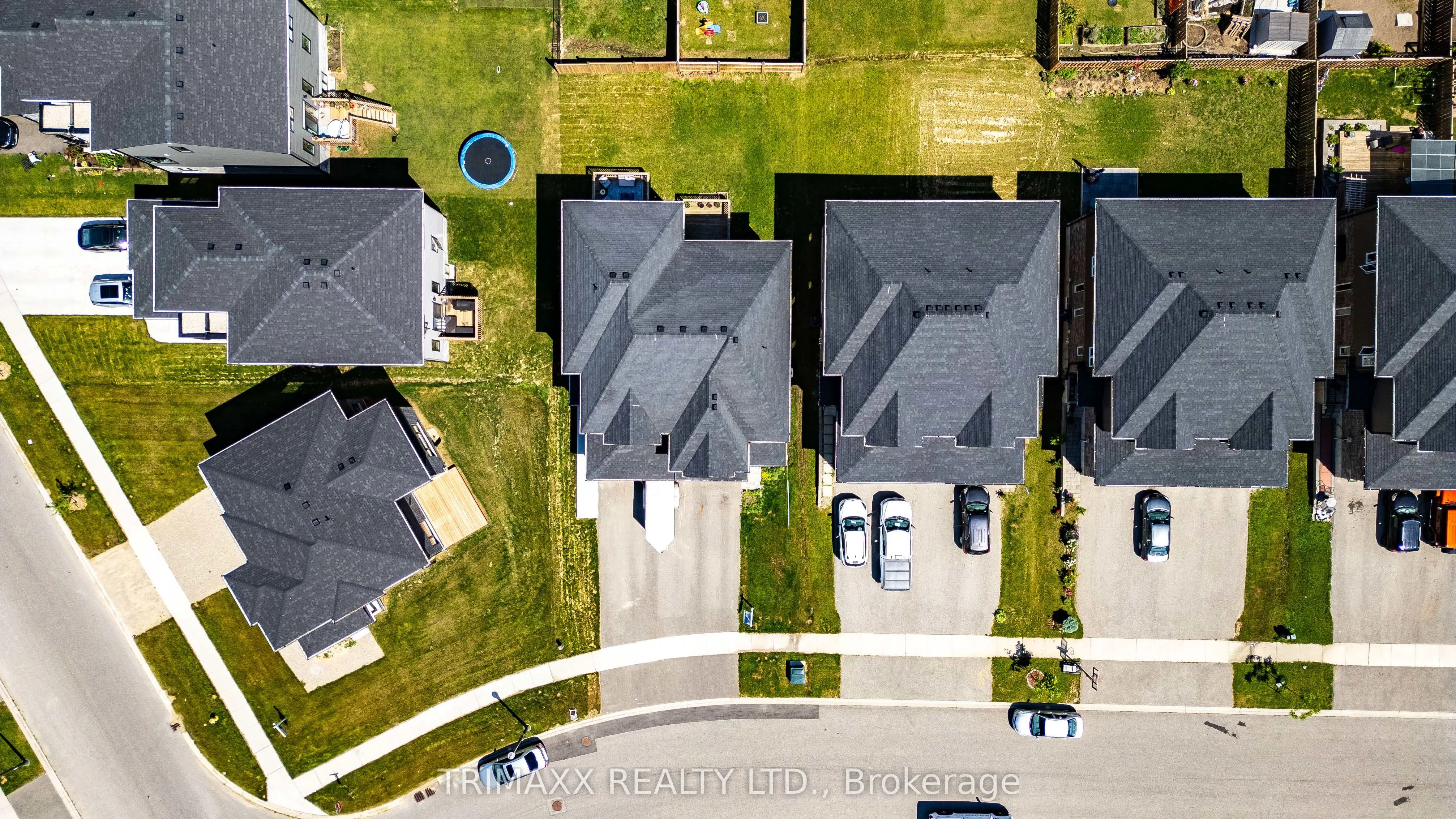 103 Links Crescent