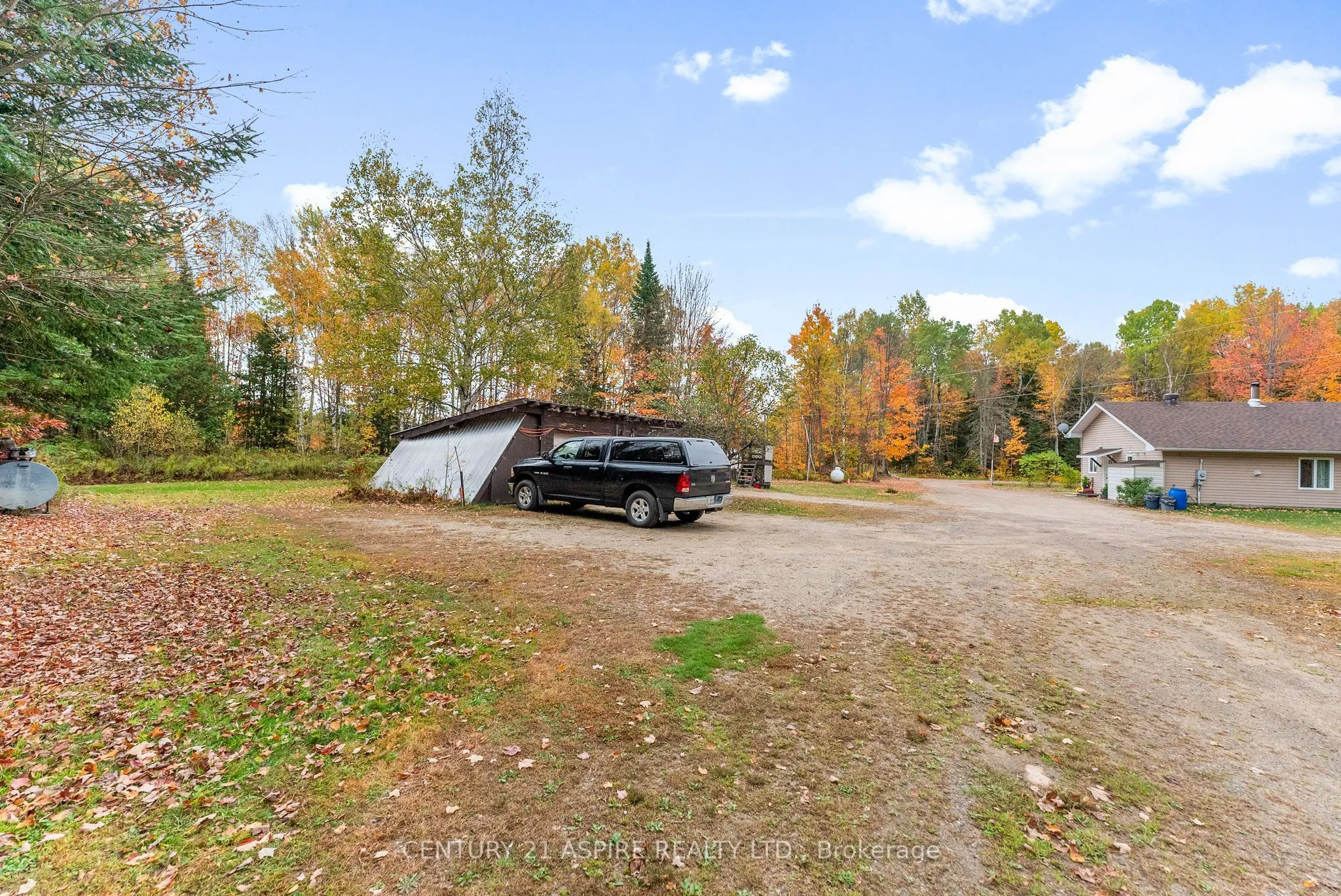 33 Micks Road