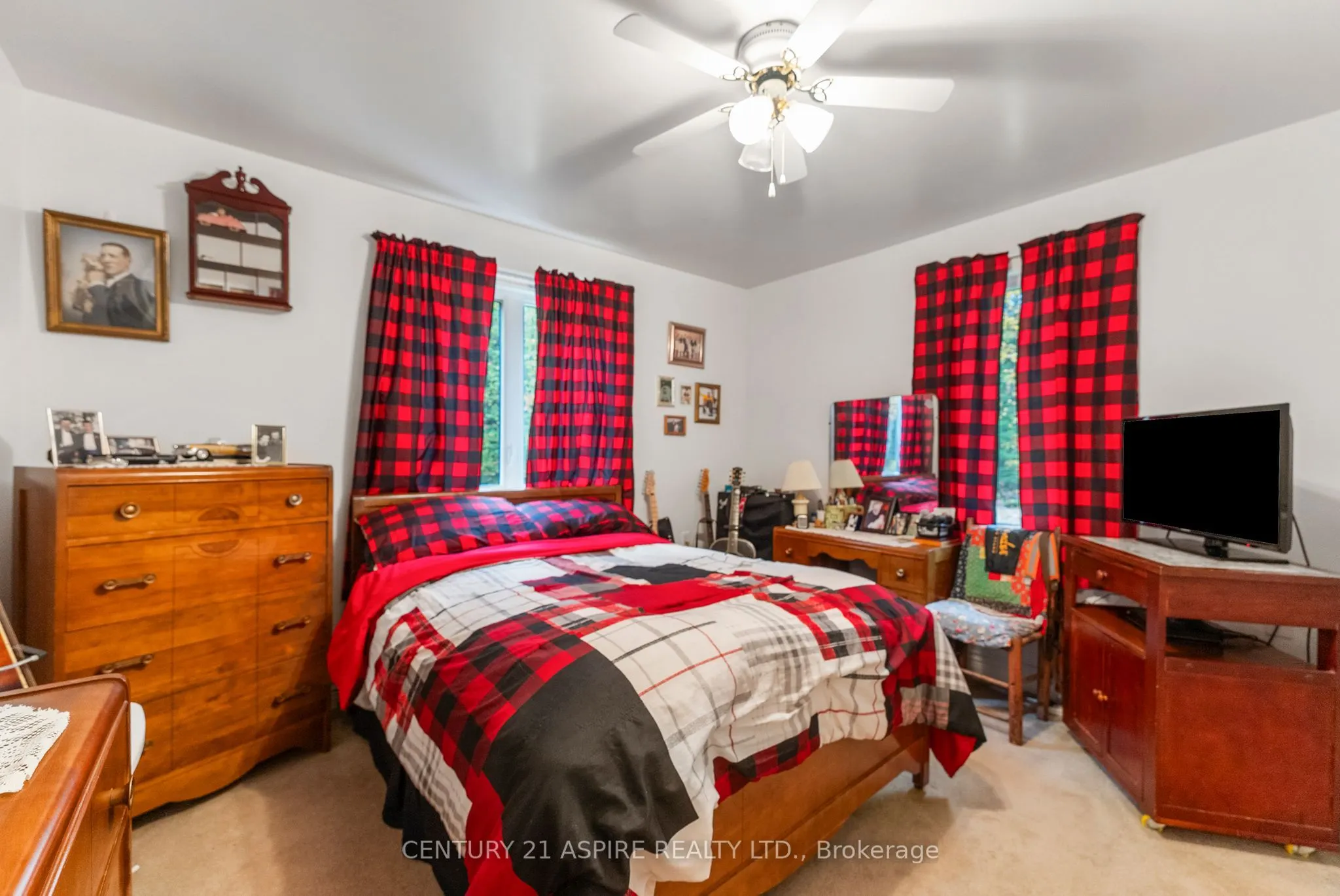33 Micks Road