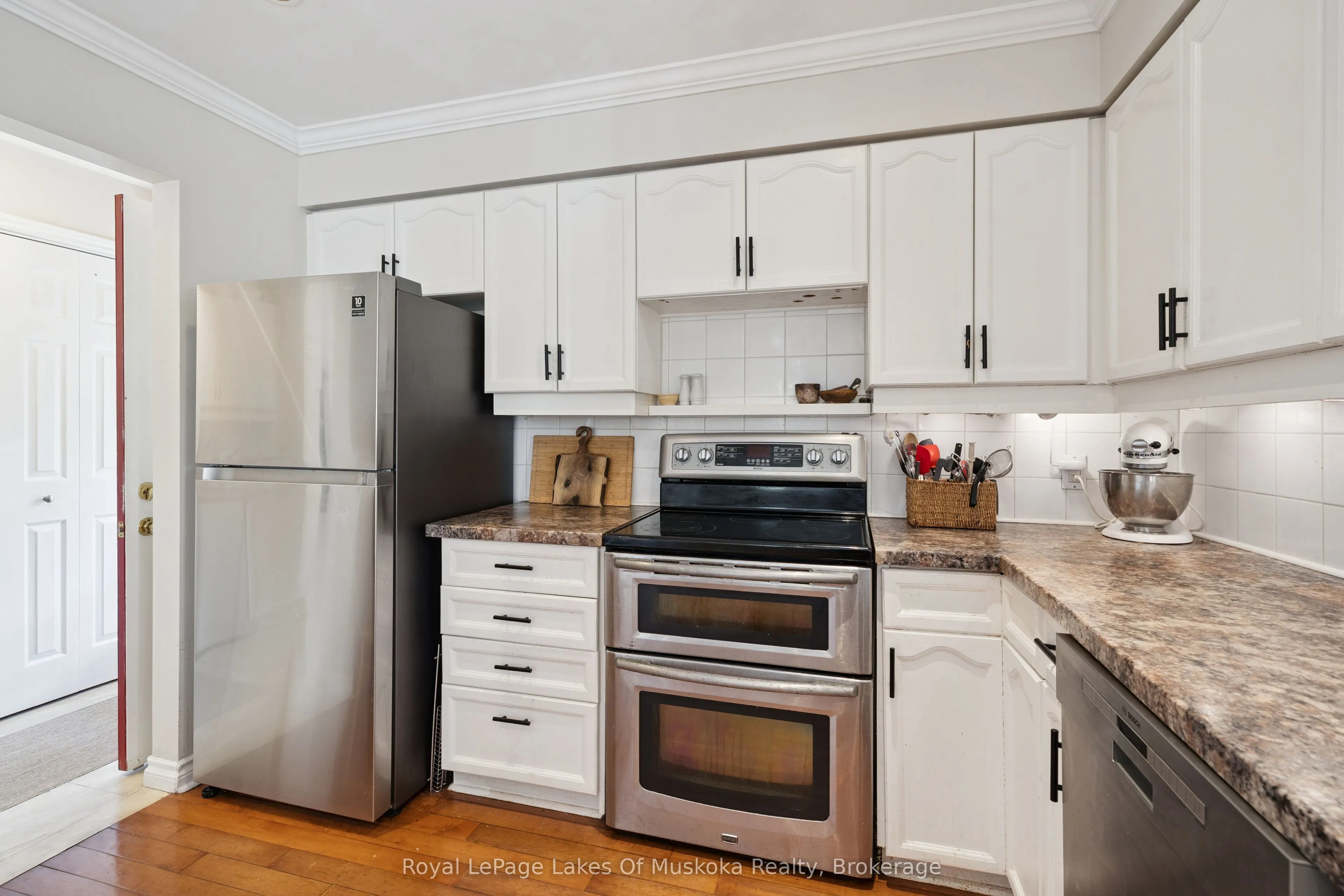 1779 Muskoka Rd 118 Road W
