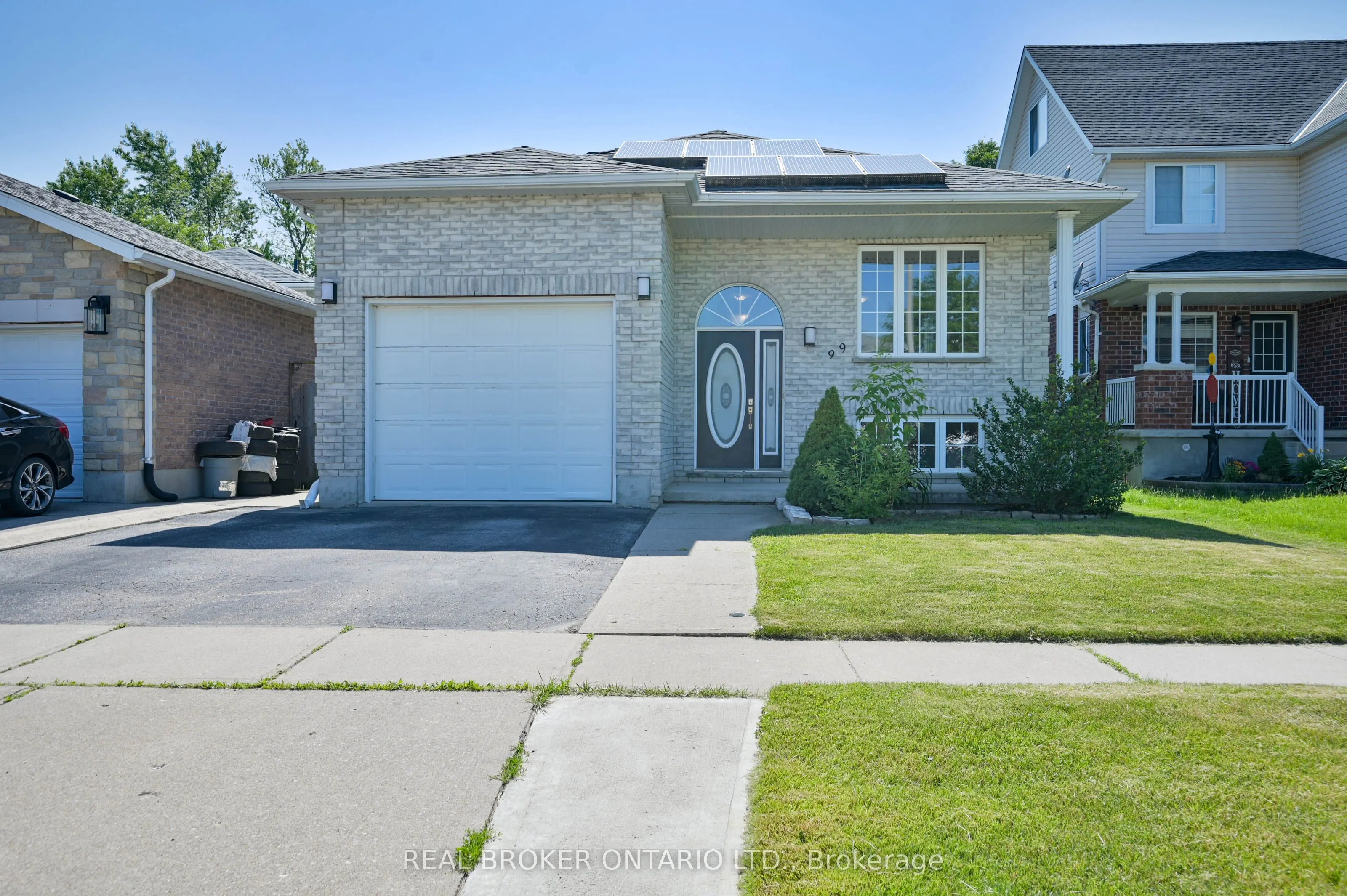 99 Langlaw Drive, #Lower