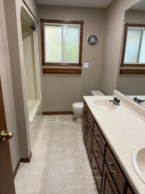 105 Fitch Street, #UPPER UNIT