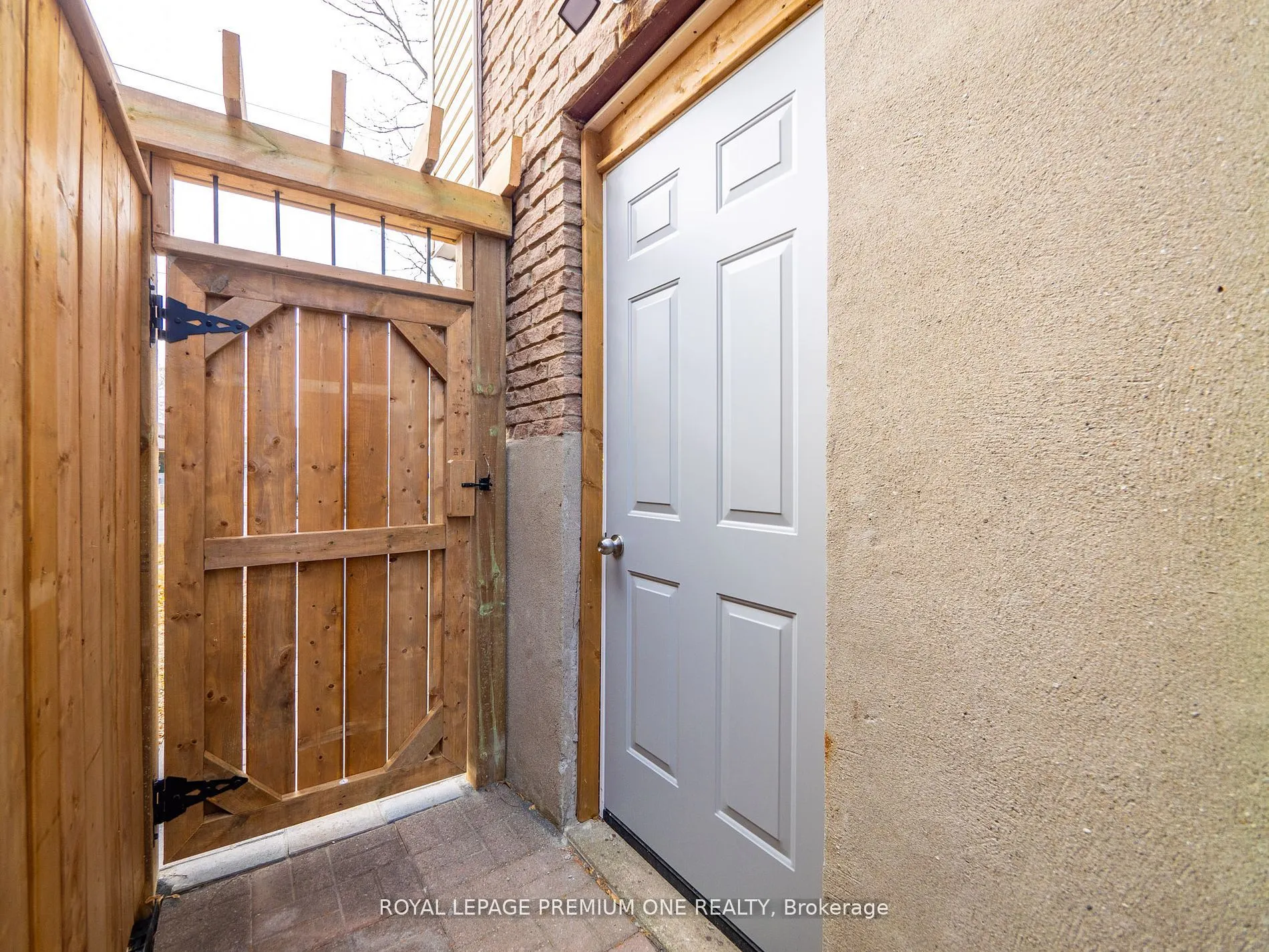 935 Strasburg Road, #Lower