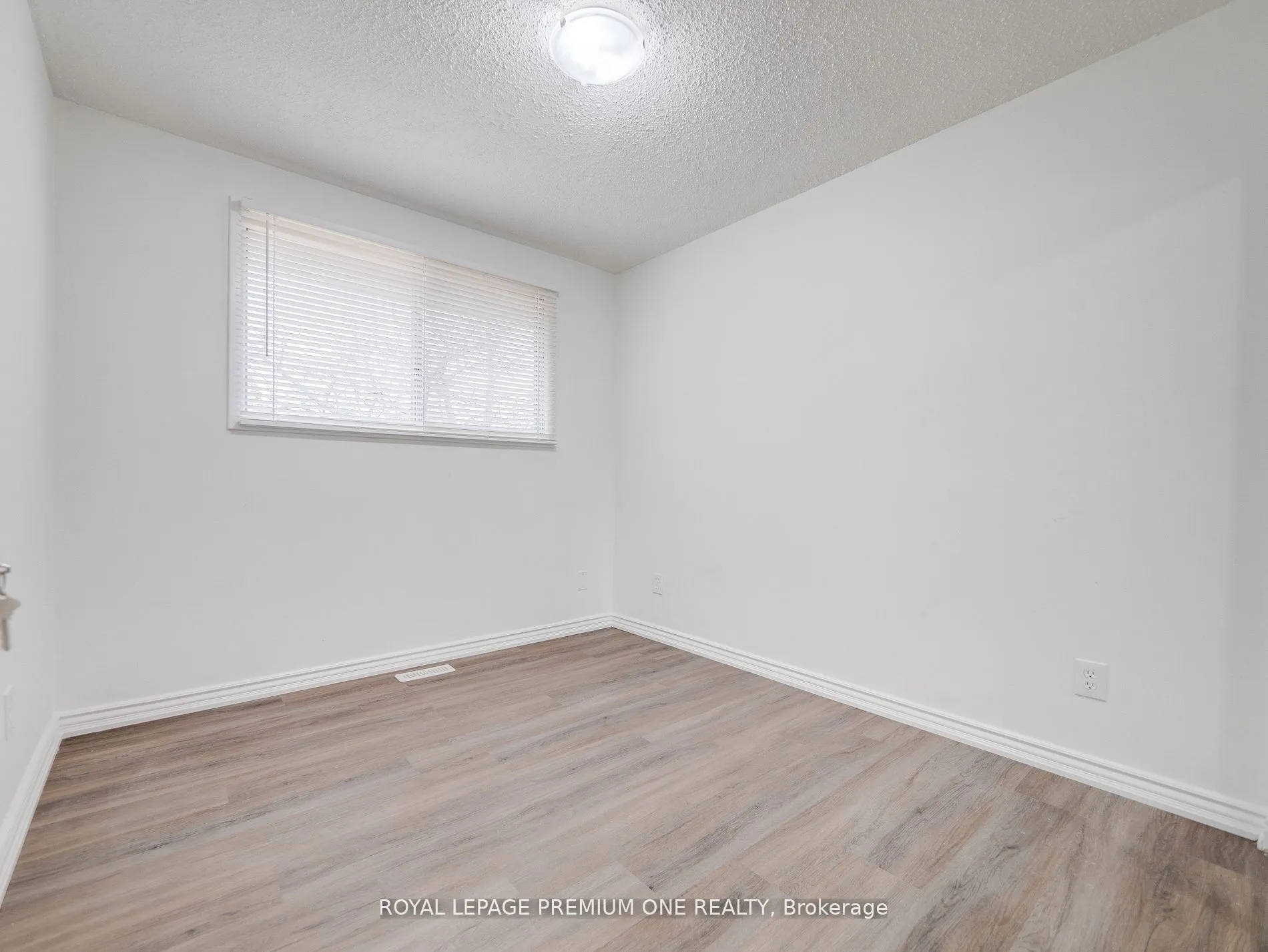 935 Strasburg Road, #Lower