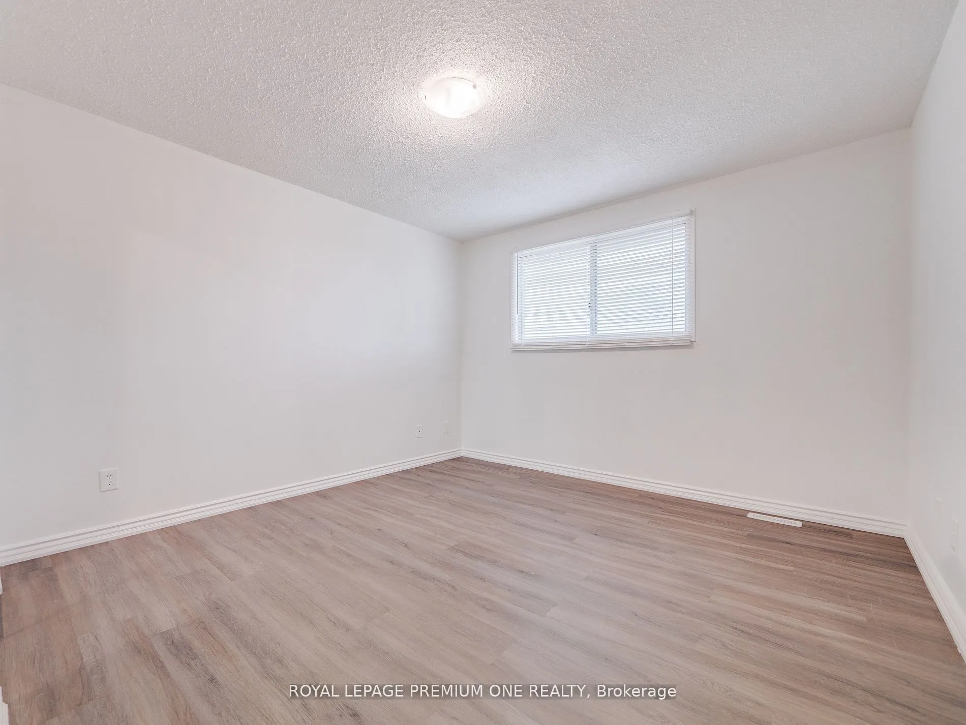 935 Strasburg Road, #Lower