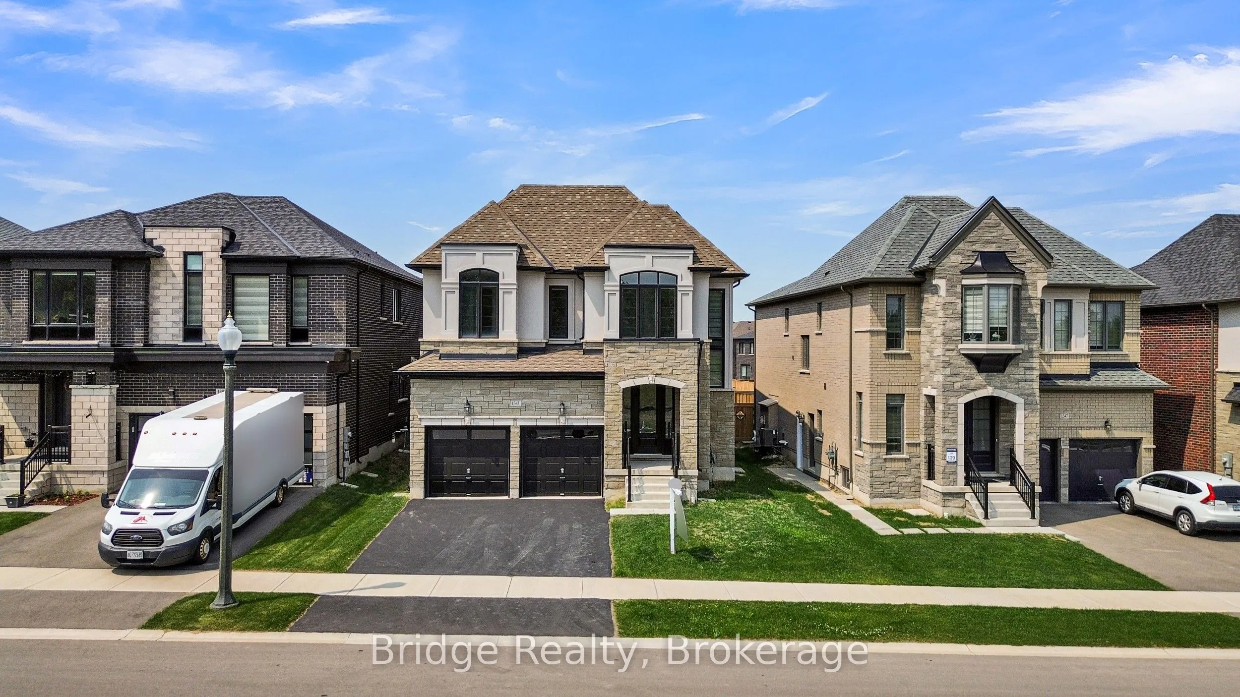 1343 Upper Thames Drive