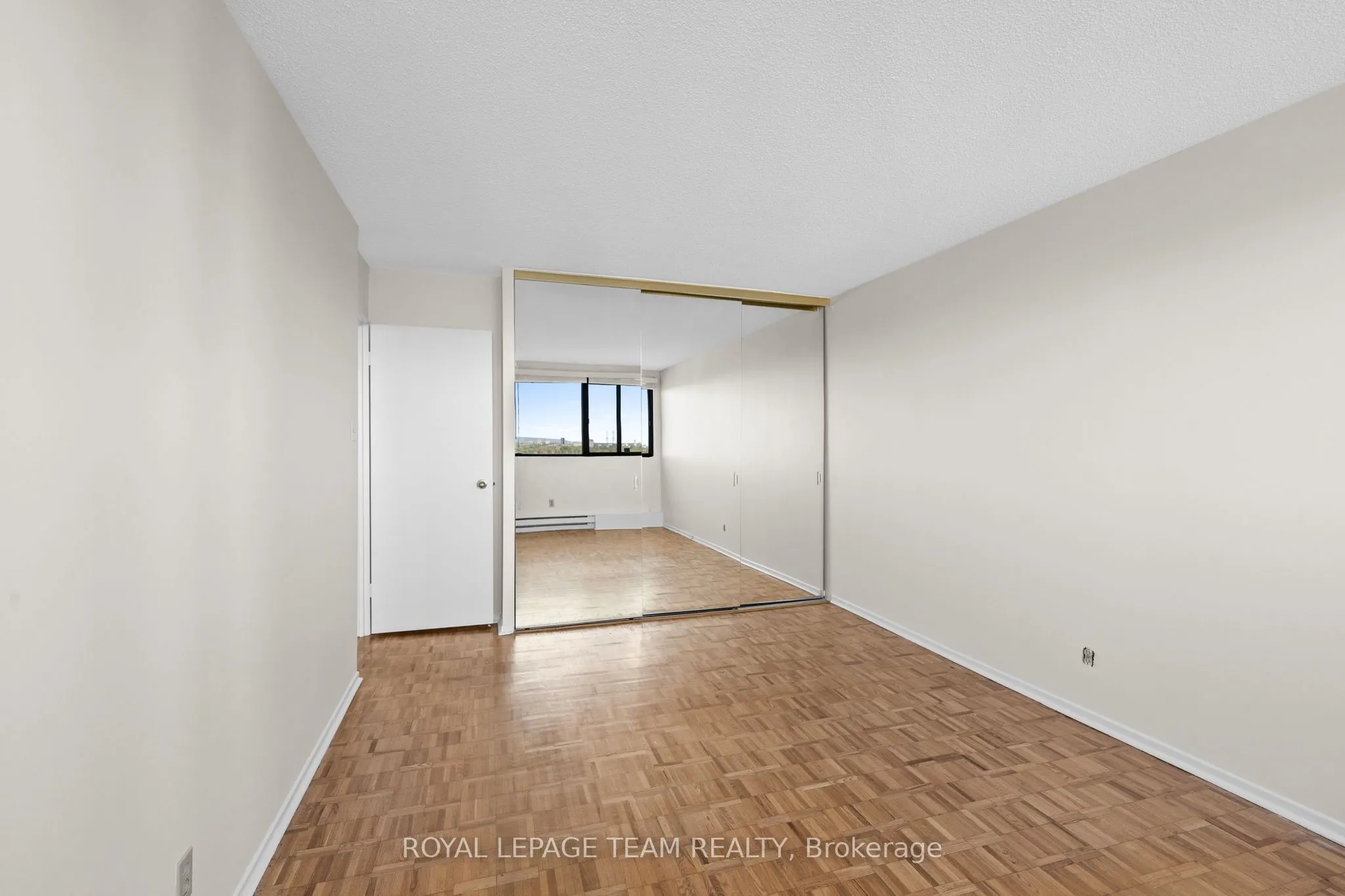 1285 Cahill Drive, #1106