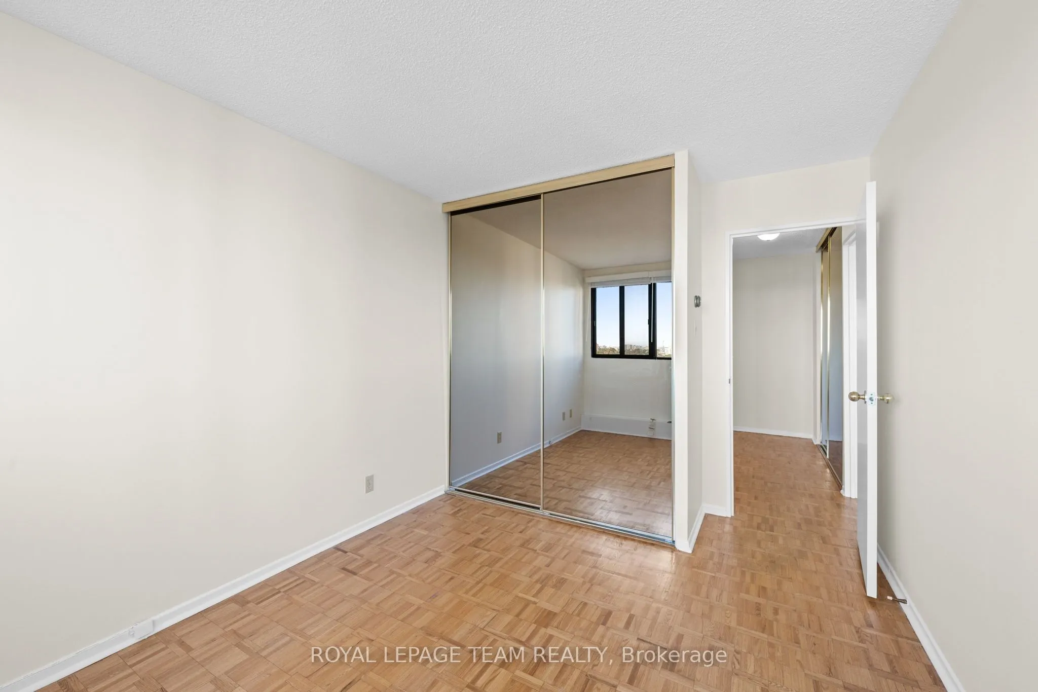 1285 Cahill Drive, #1106