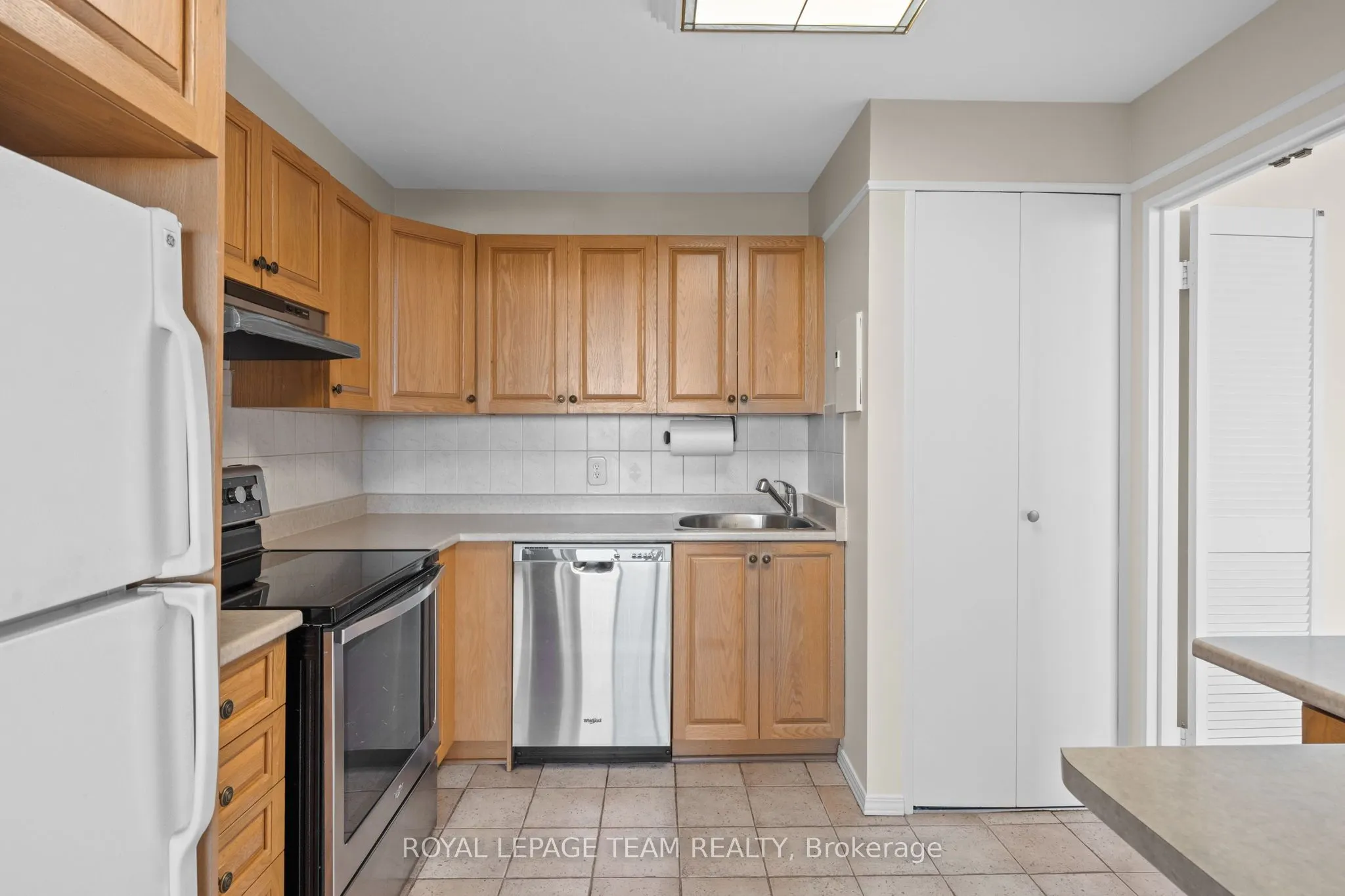 1285 Cahill Drive, #1106