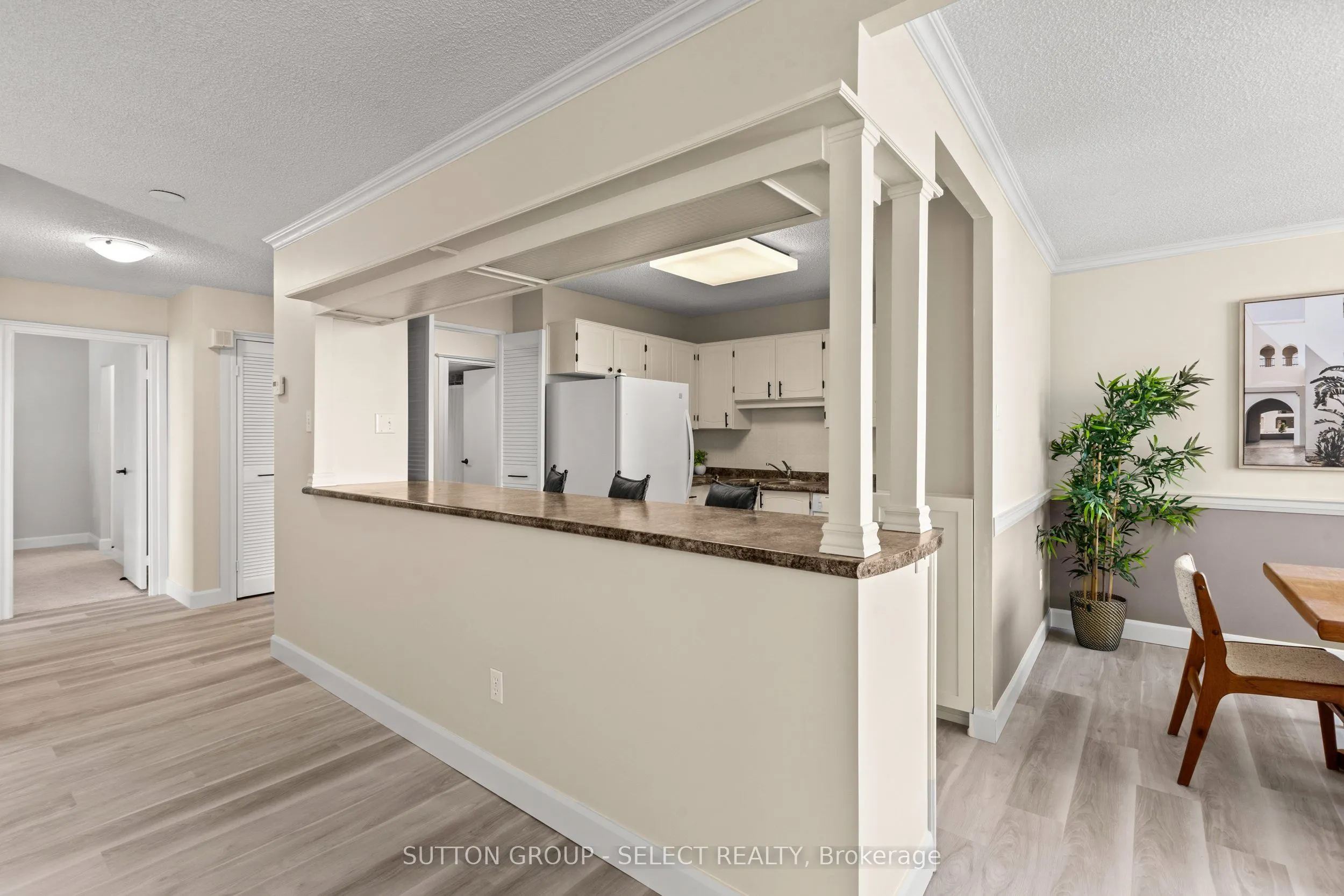380 King Street, #S01702