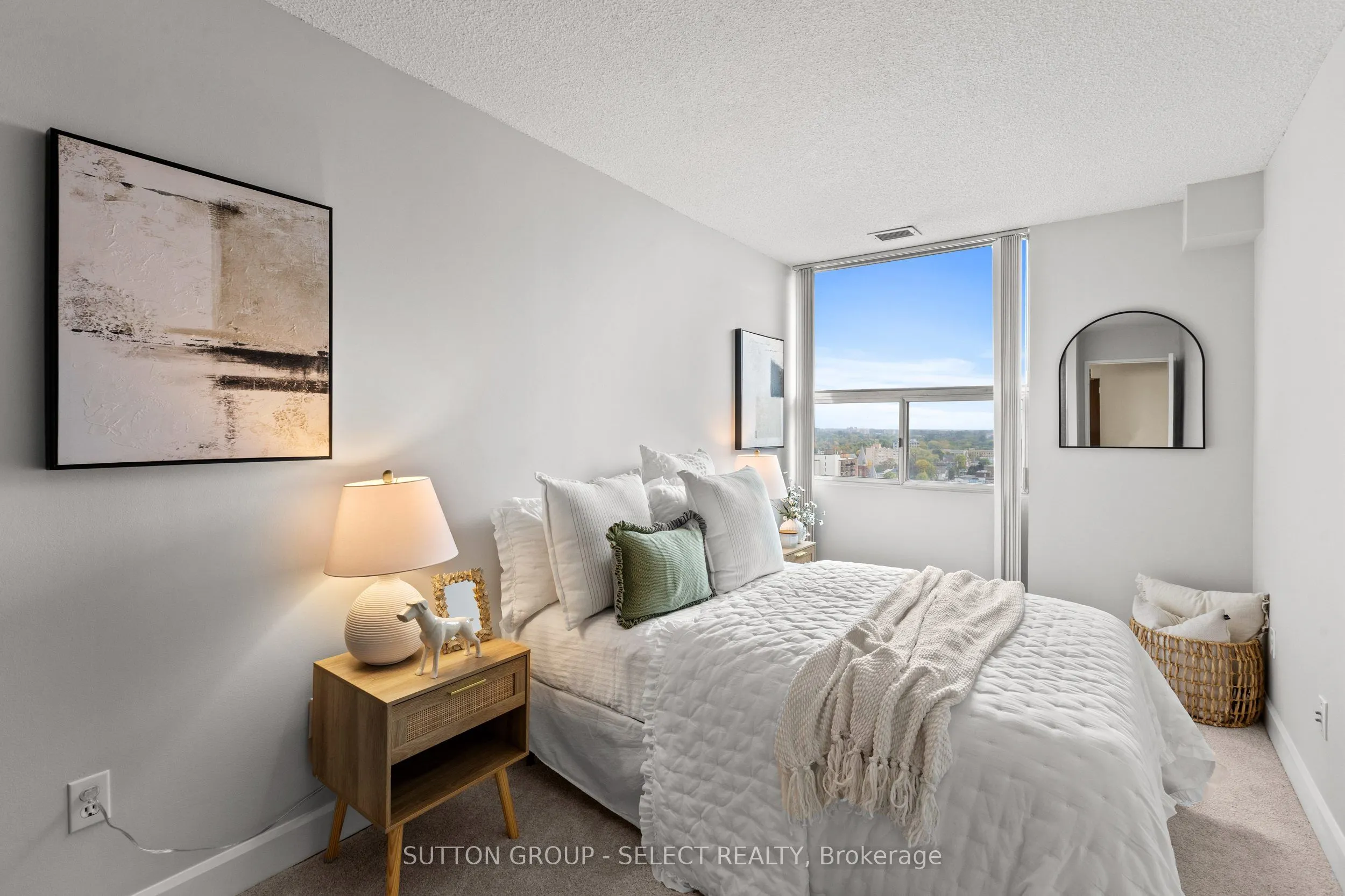 380 King Street, #S01702