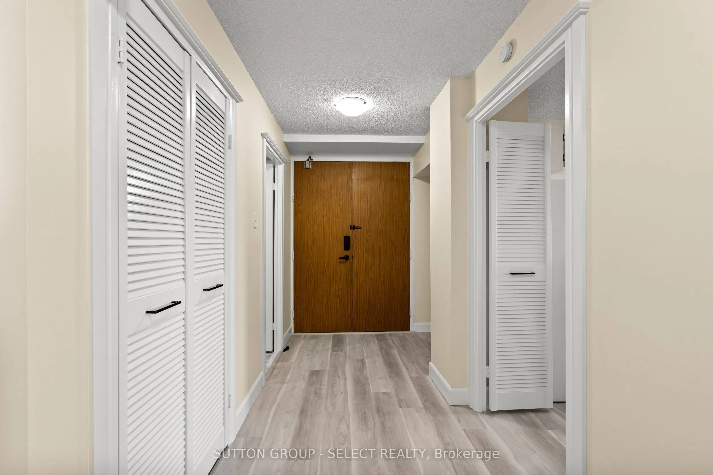 380 King Street, #S01702