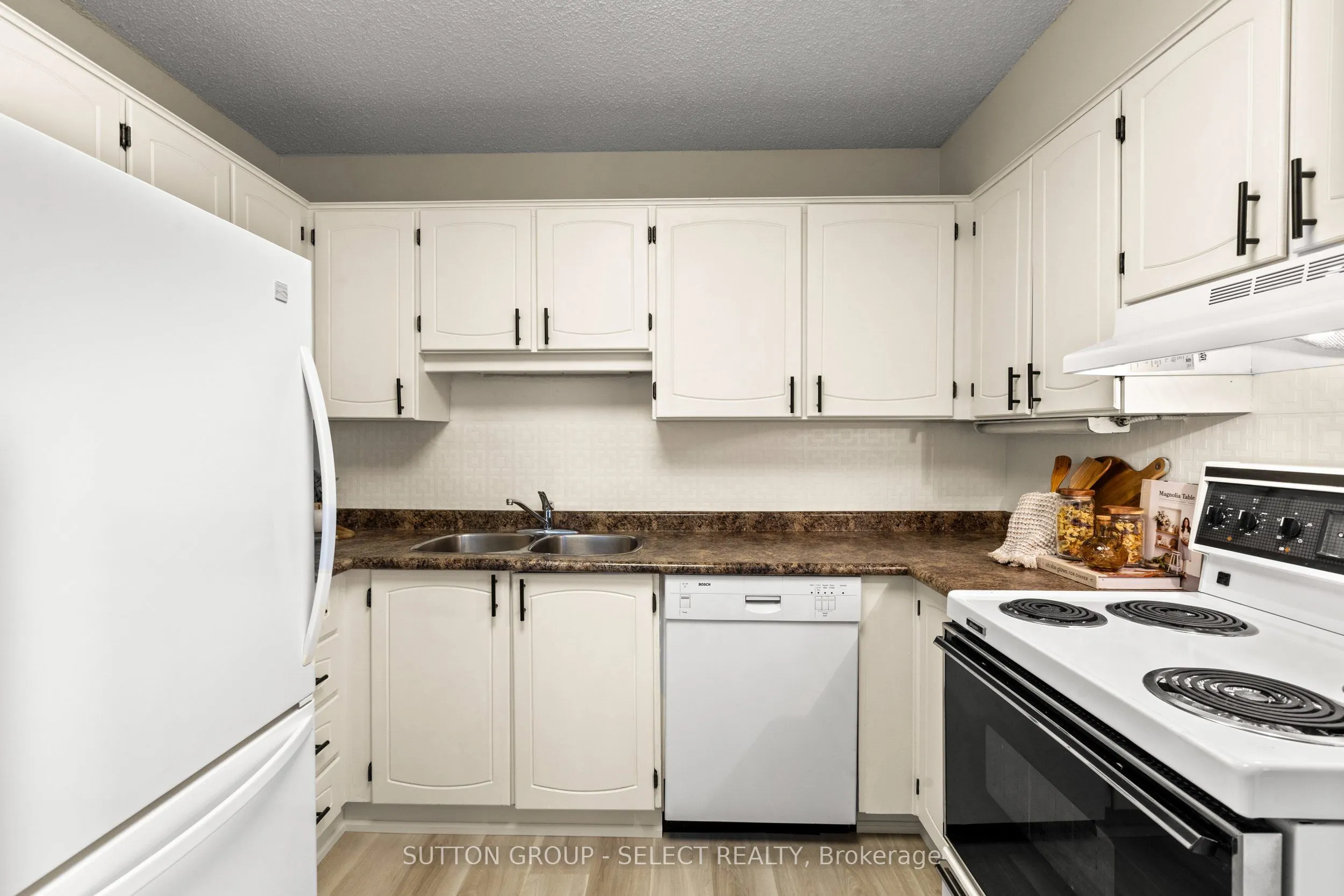 380 King Street, #S01702