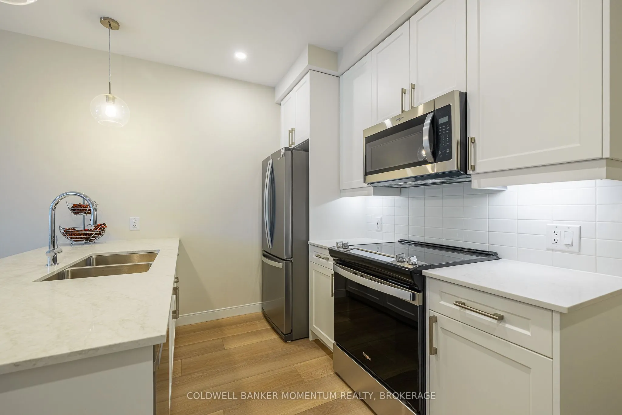 118 West Street, #403