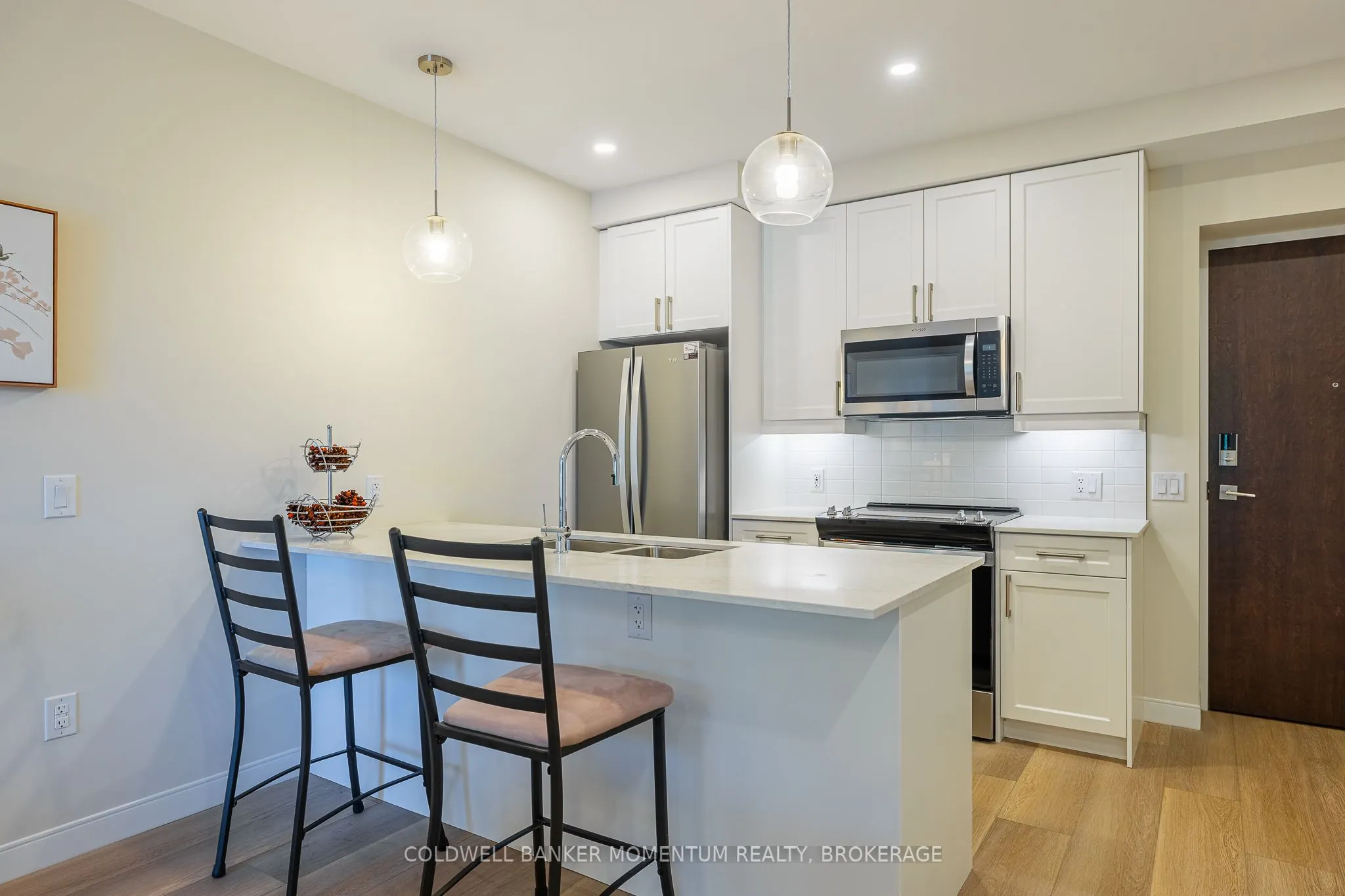 118 West Street, #403