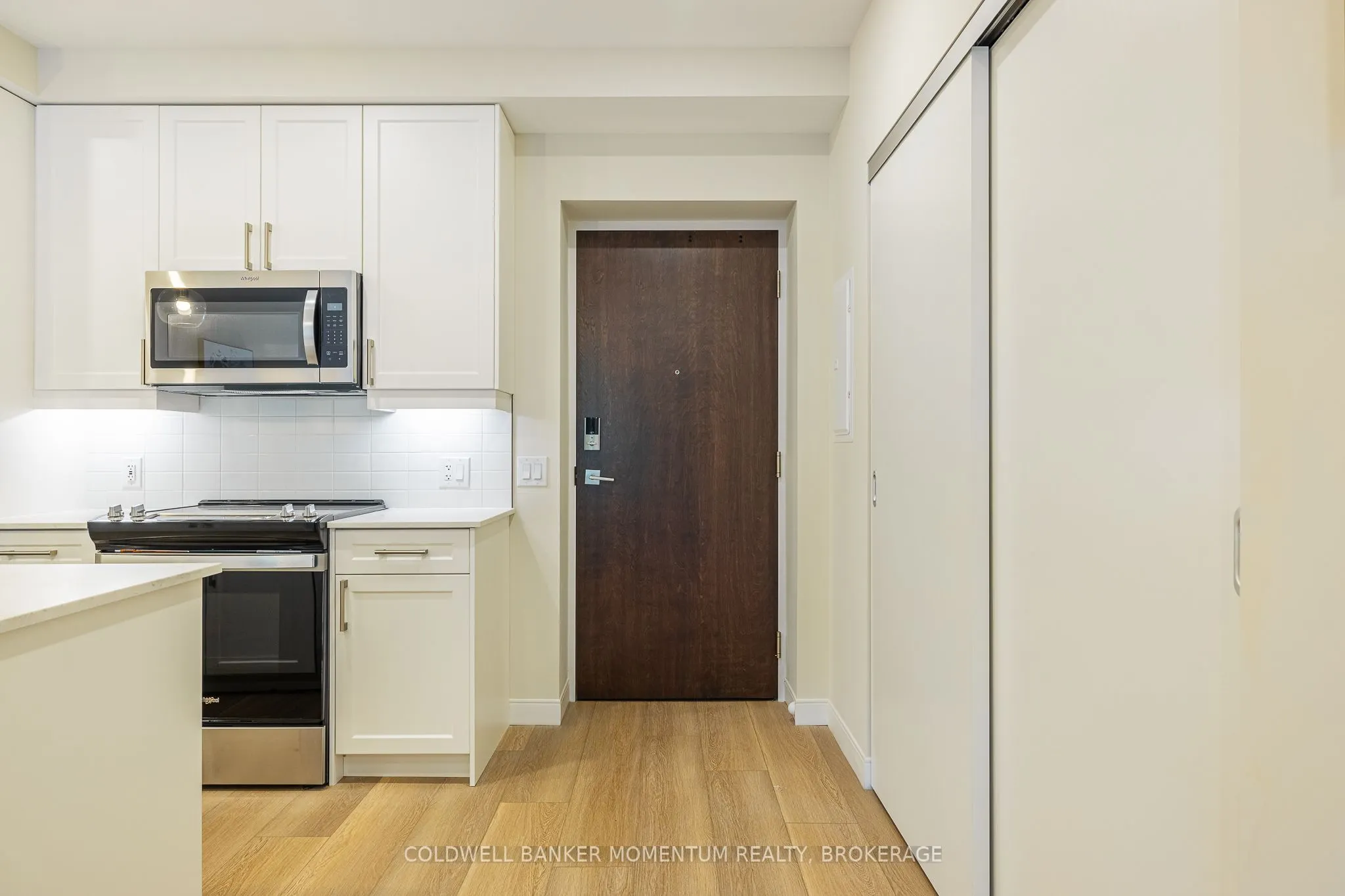 118 West Street, #403