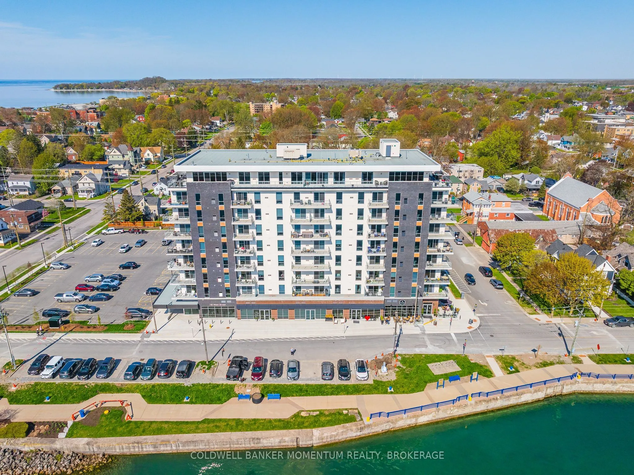 118 West Street, #403