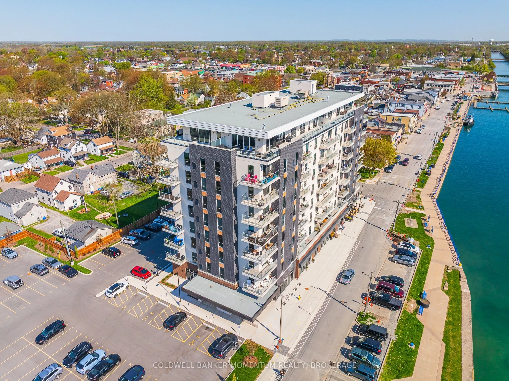 118 West Street, #403
