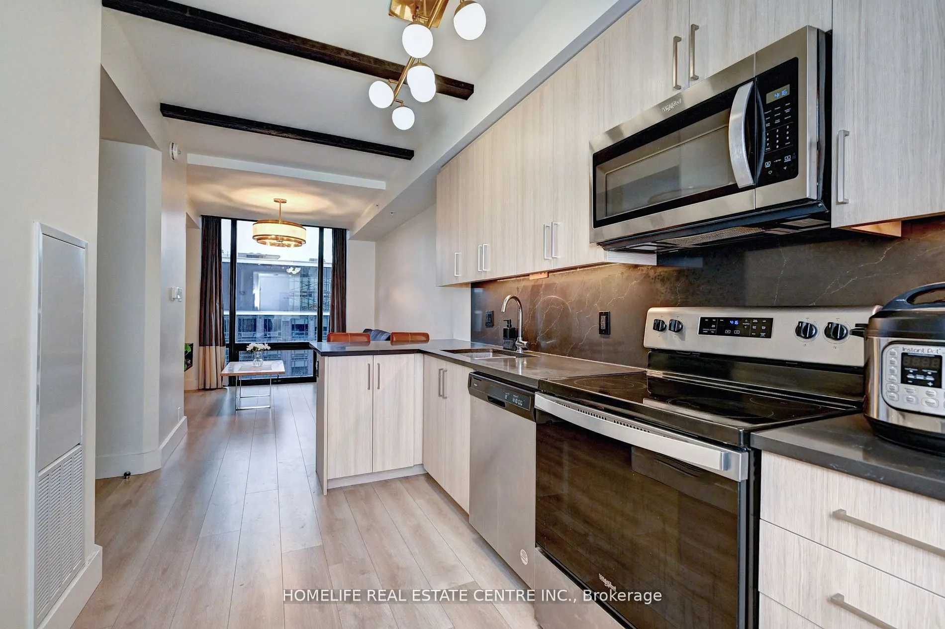 145 Columbia Street W, #730
