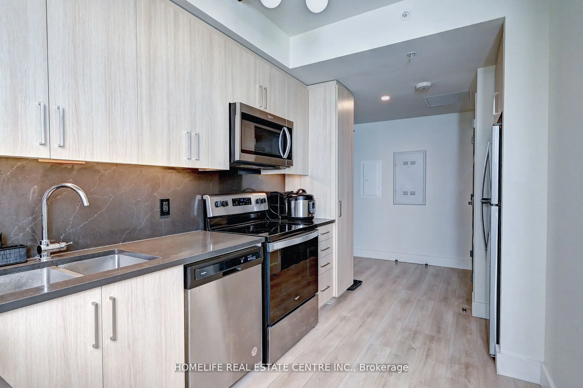145 Columbia Street W, #730