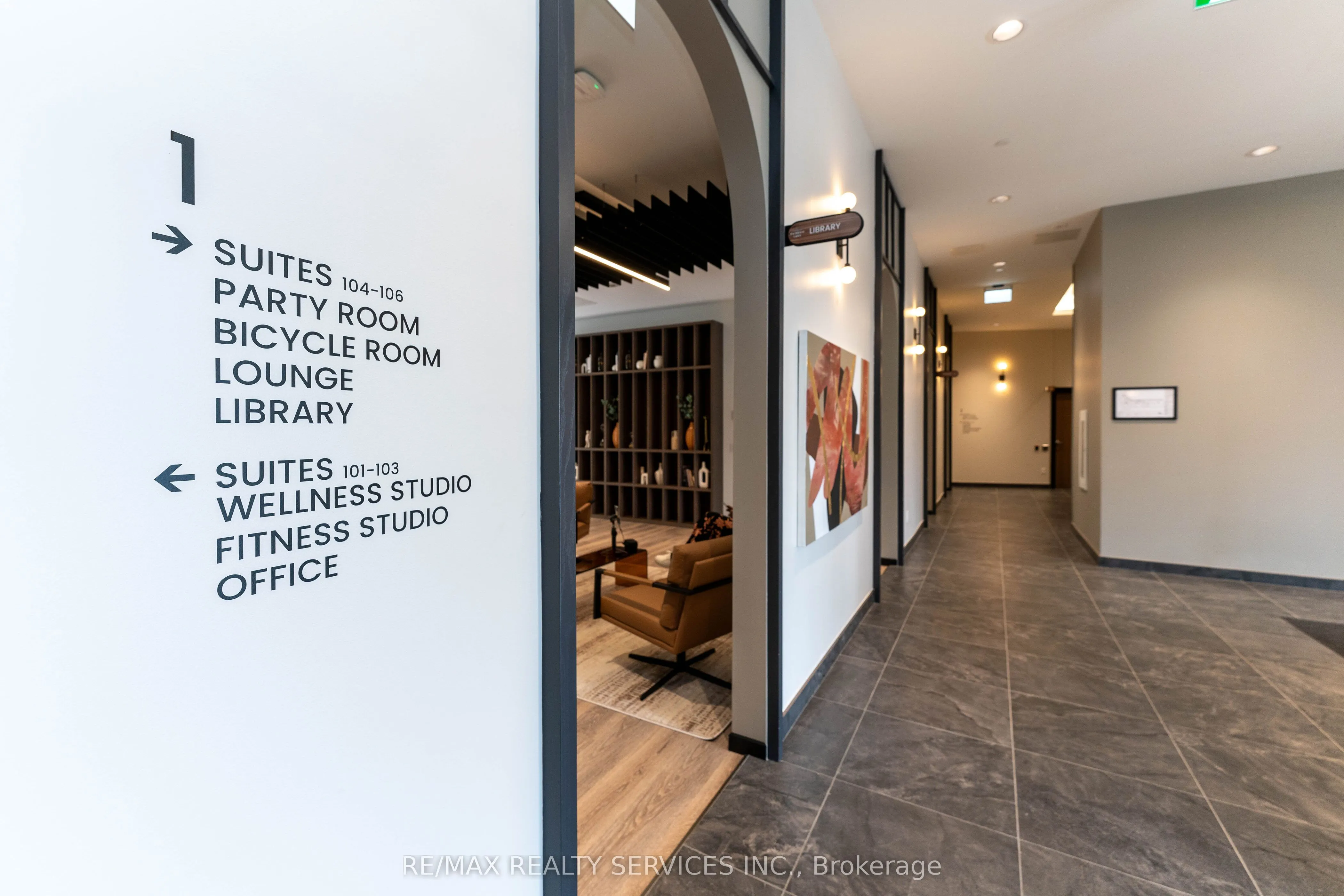 525 New Dundee Road, #402