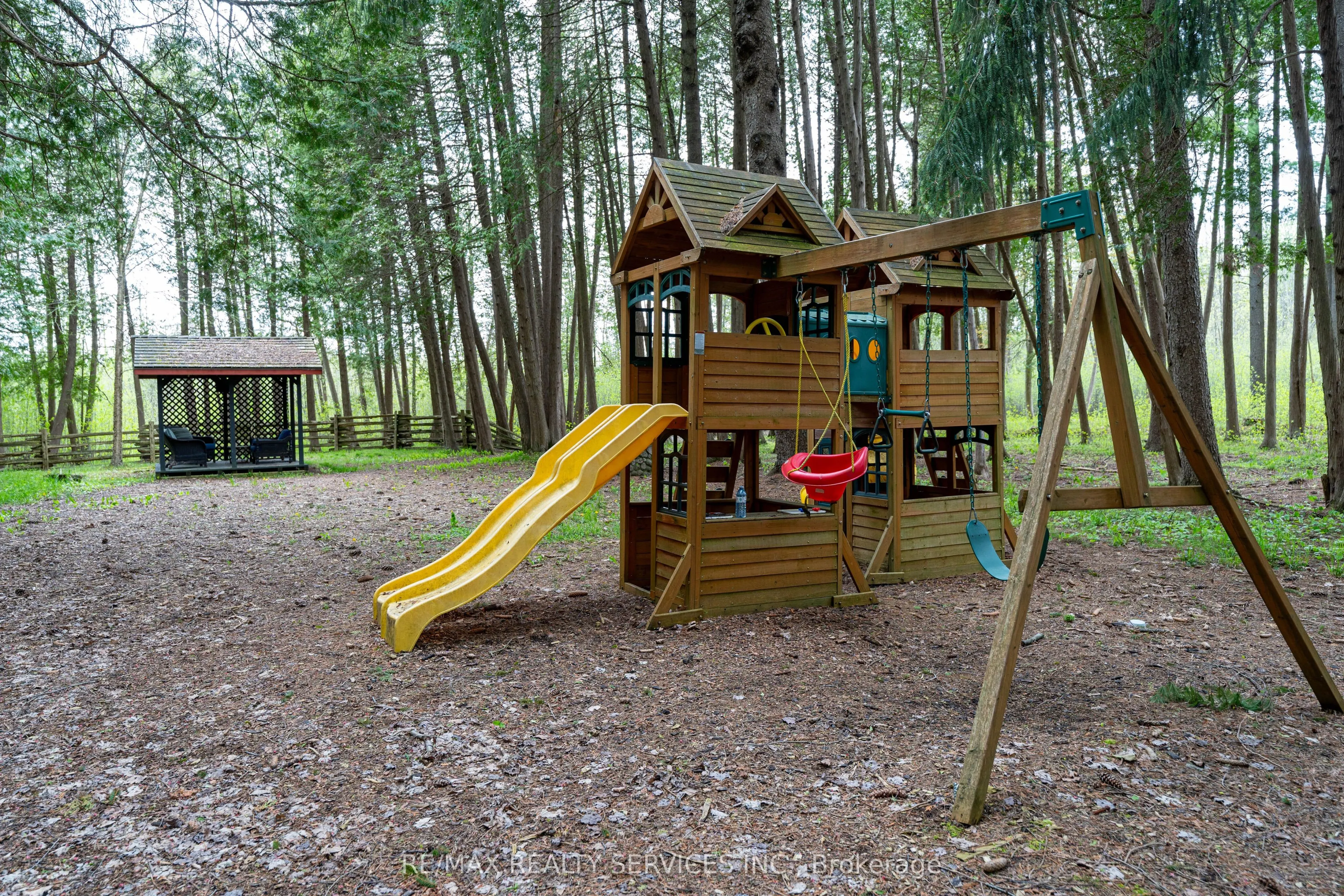 525 New Dundee Road, #402