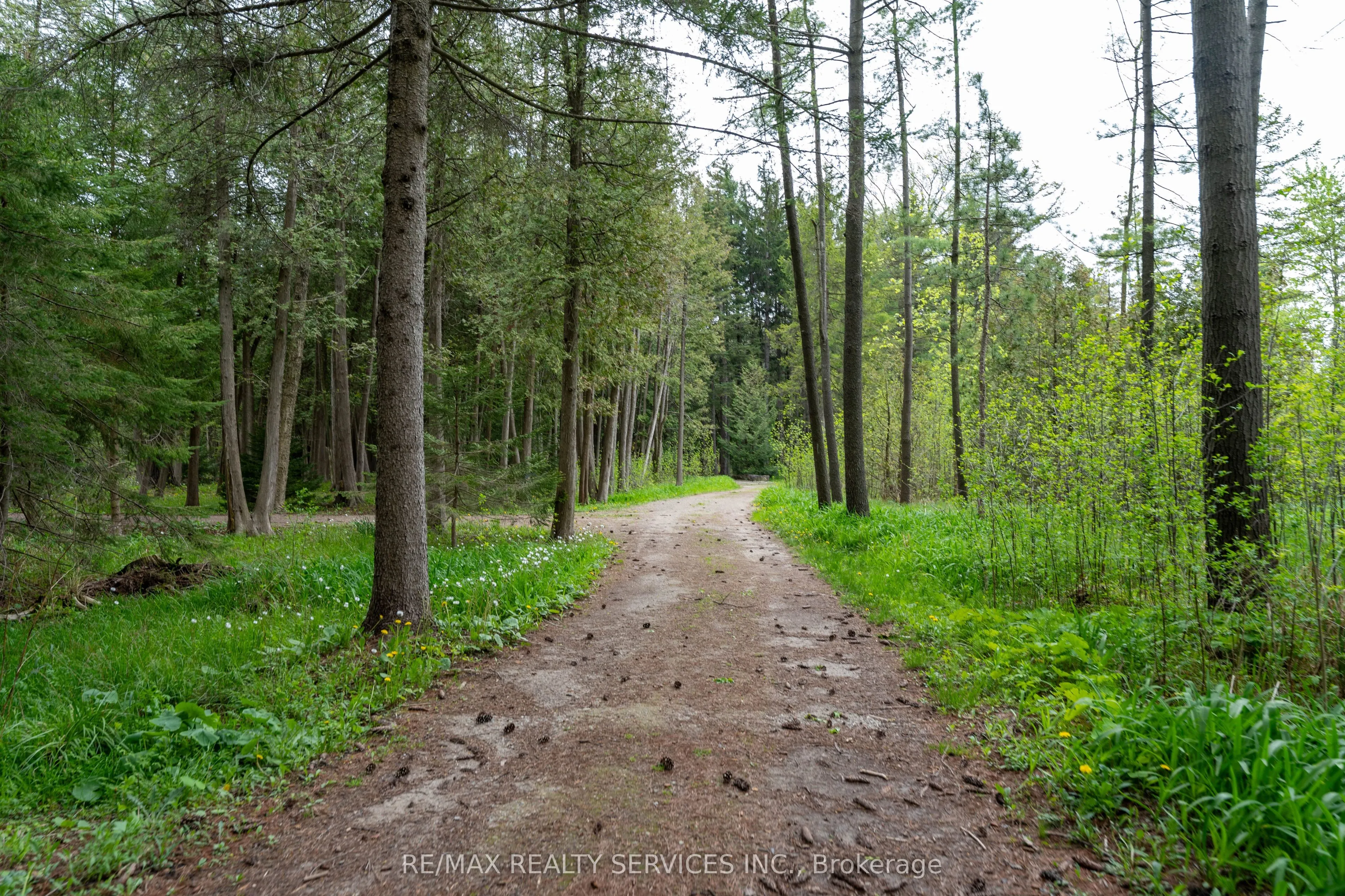 525 New Dundee Road, #402
