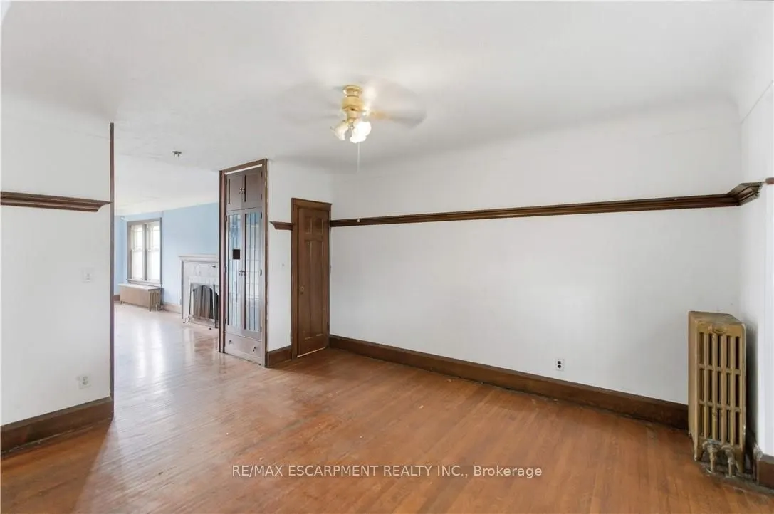 93 Barnesdale Boulevard